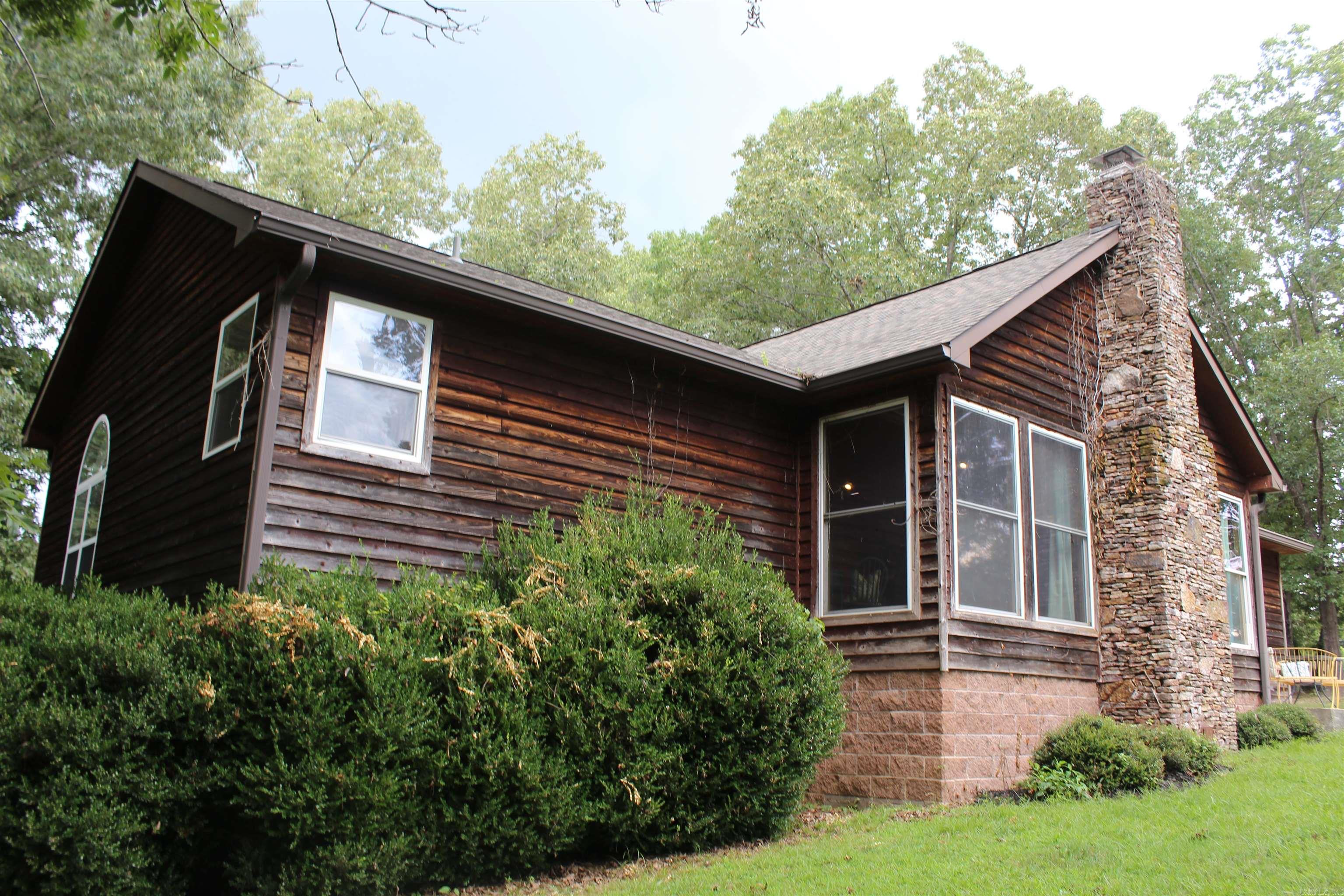 102 Clella Ct. Property Photo 9