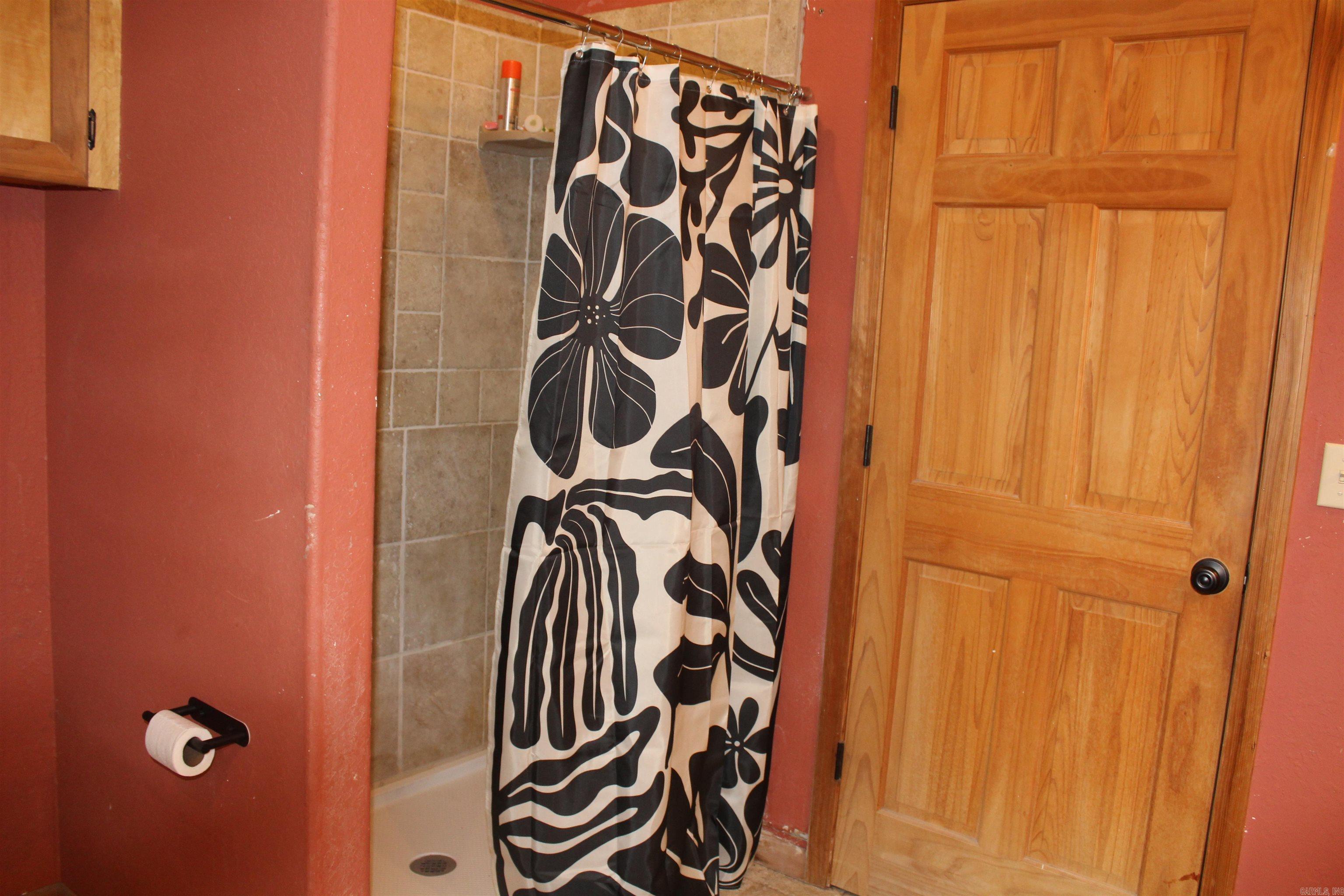 102 Clella Ct. Property Photo 32