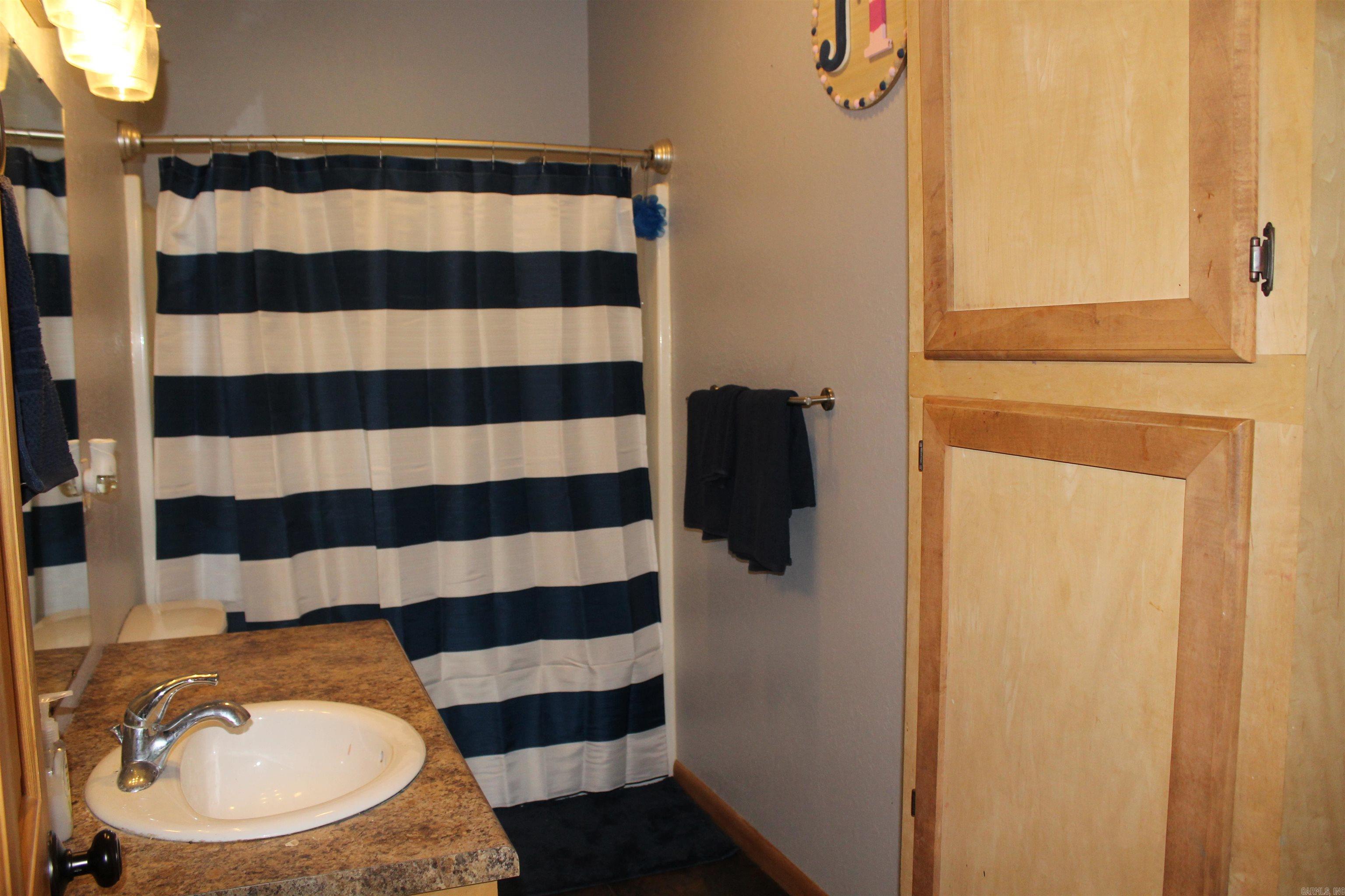 102 Clella Ct. Property Photo 35