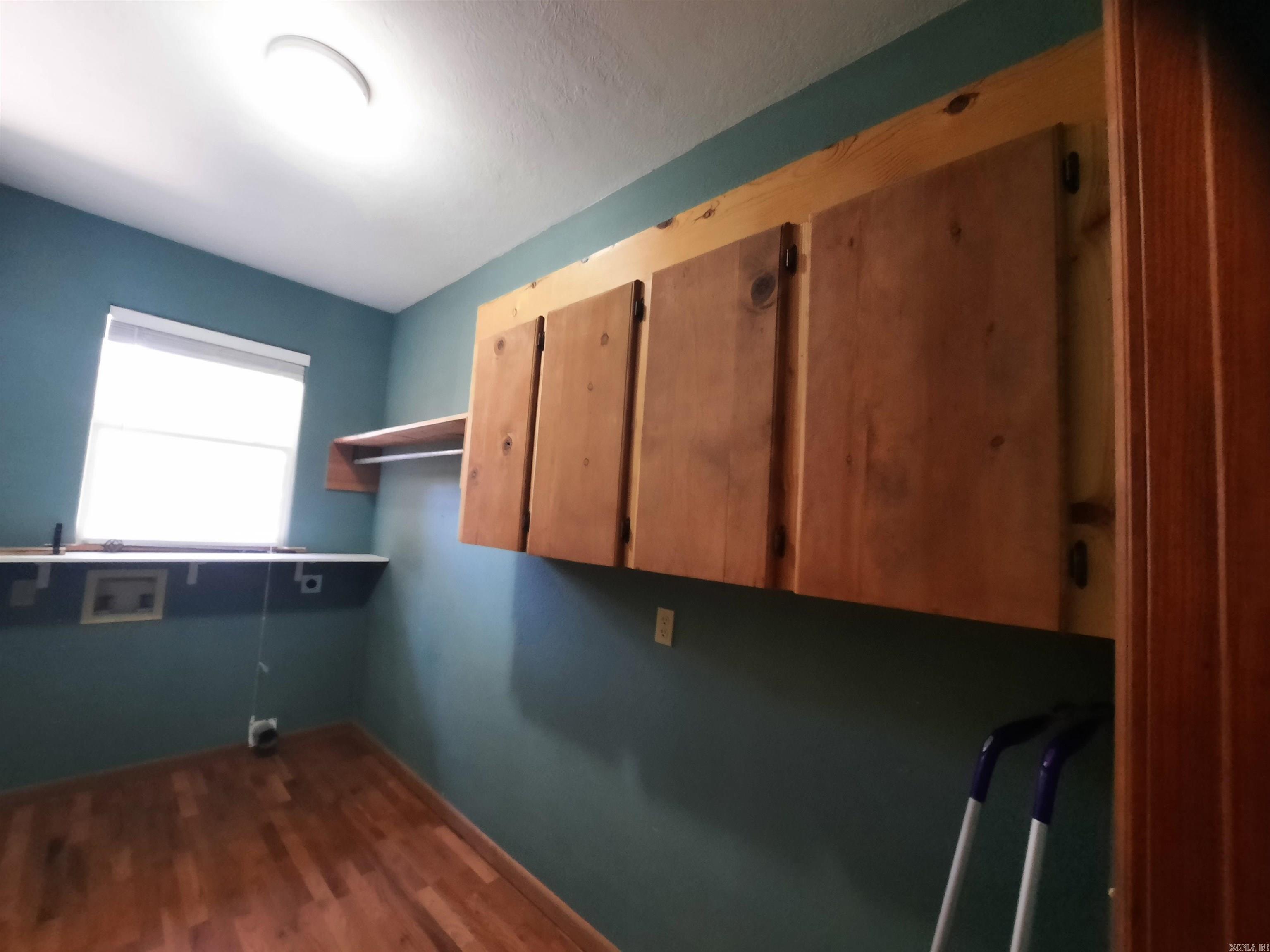 102 Clella Ct. Property Photo 41