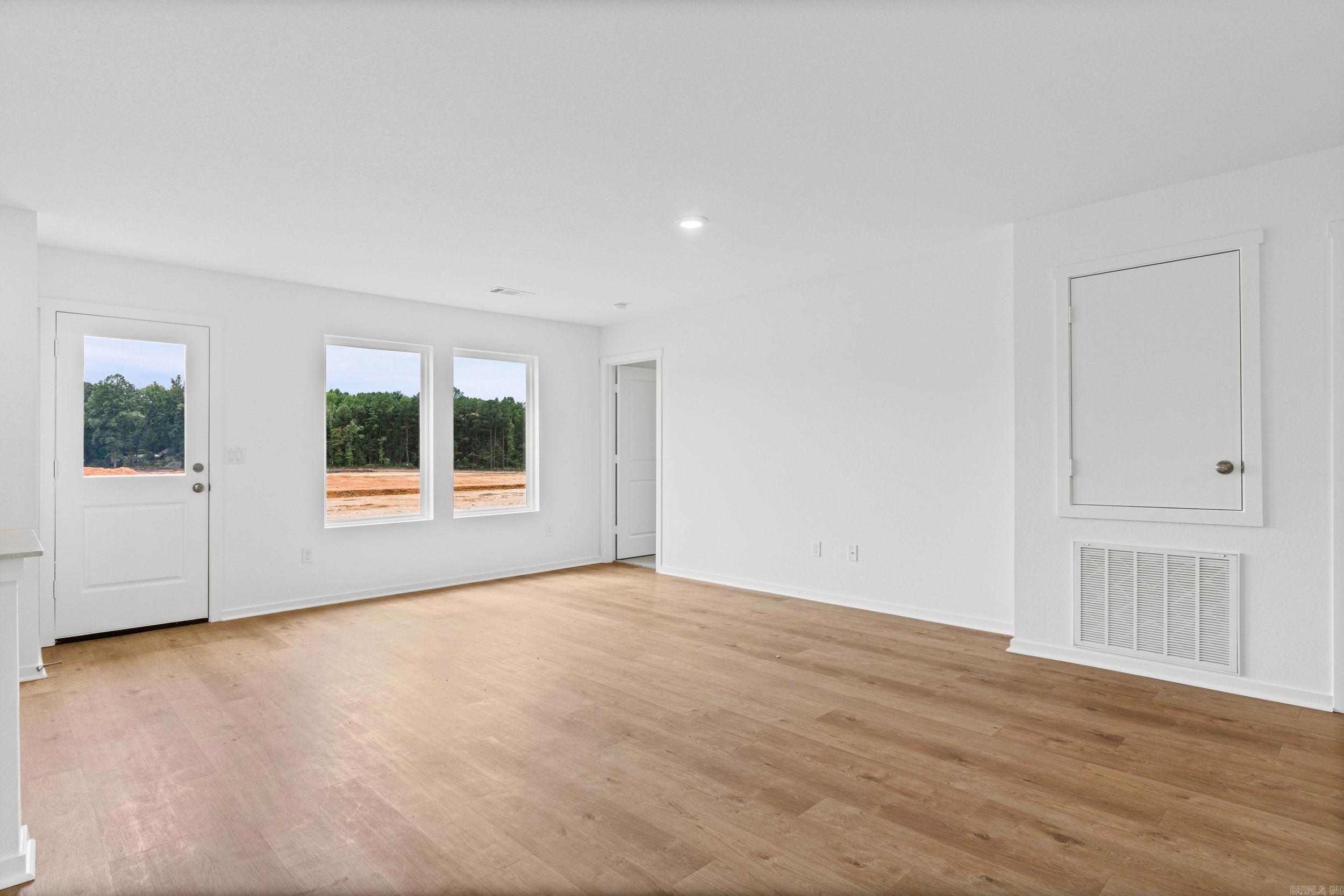 209 Flat Wood Avenue Property Photo 10