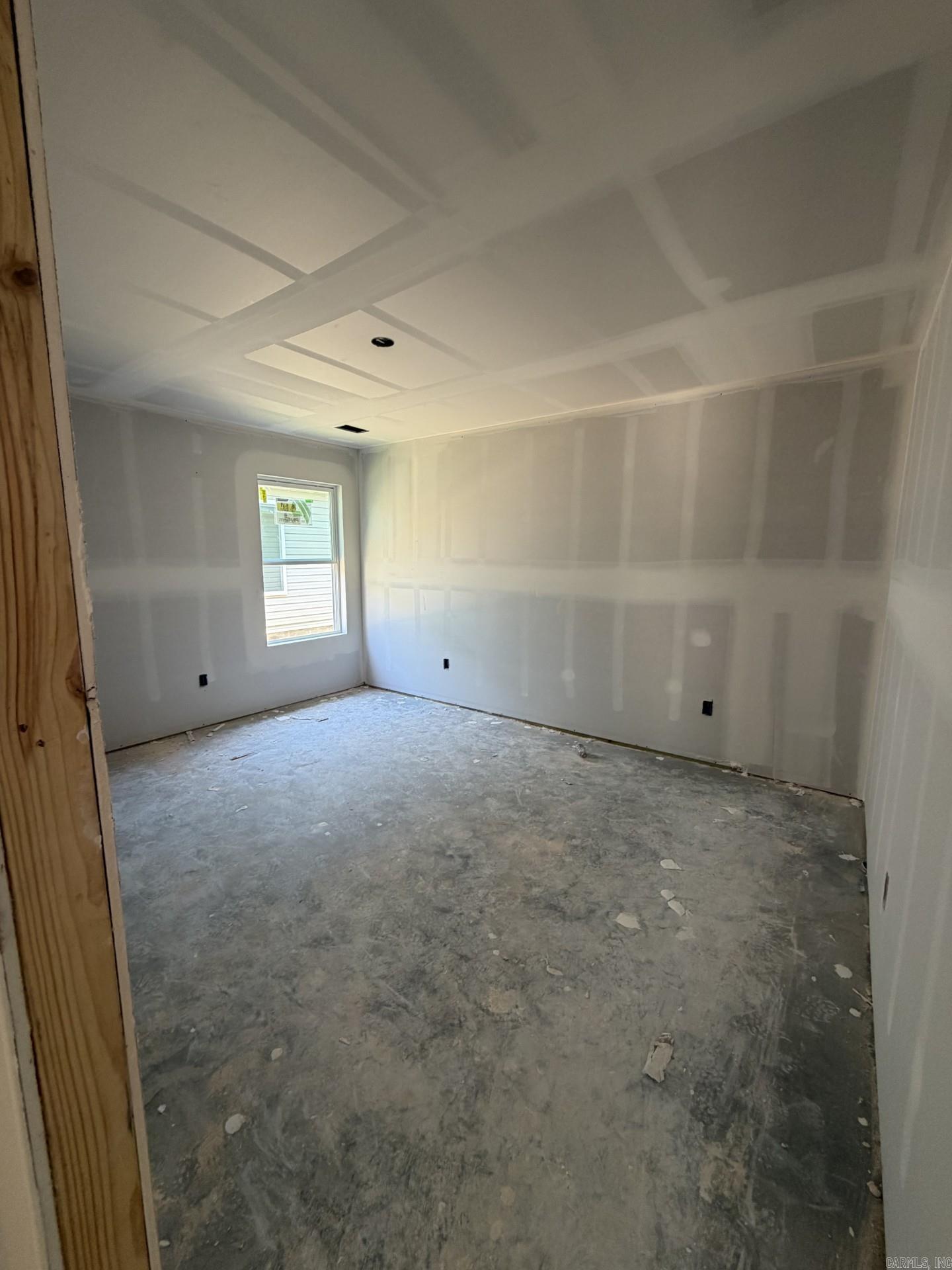 213 Flat Wood Avenue Property Photo 5