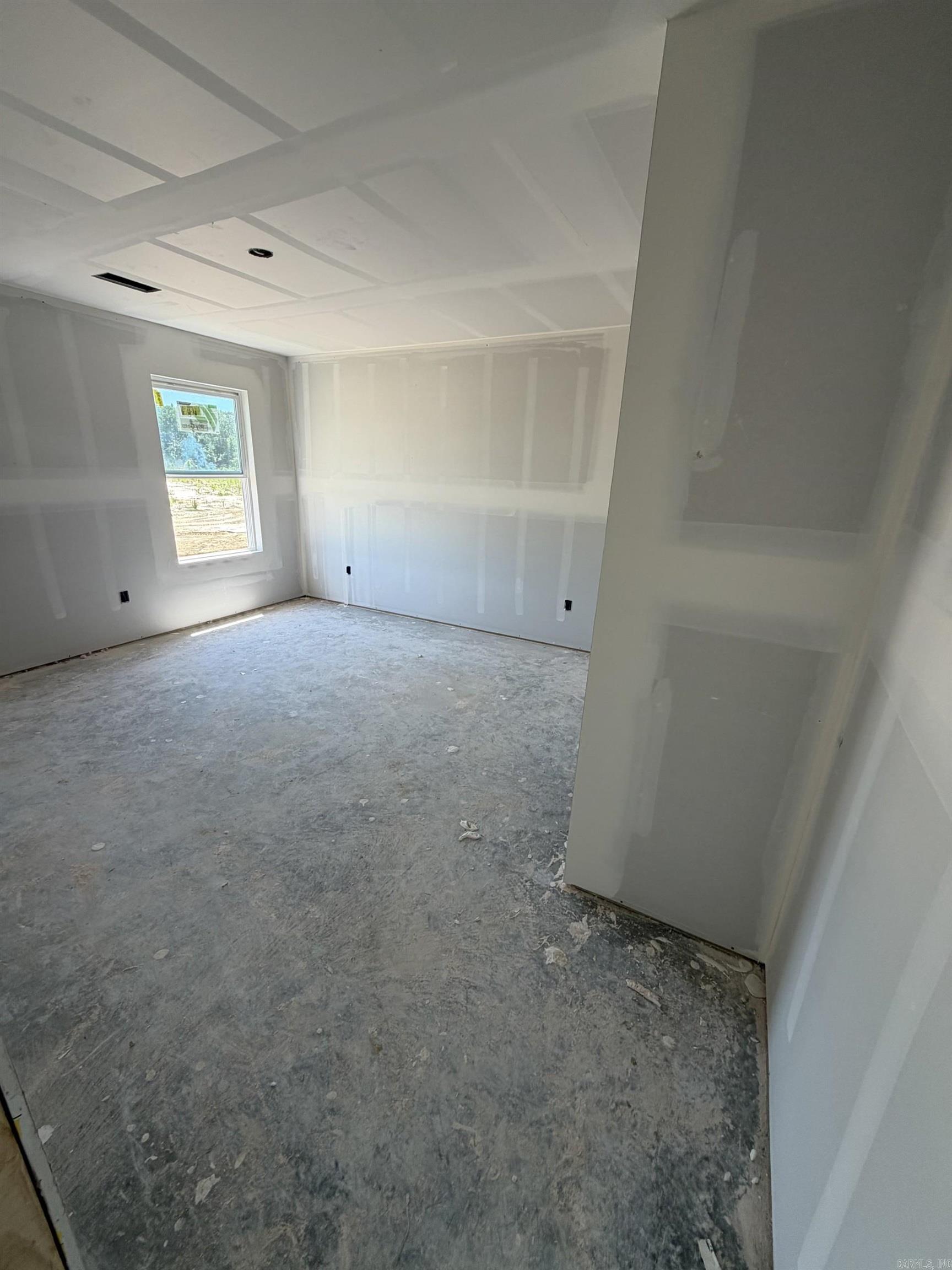 213 Flat Wood Avenue Property Photo 6
