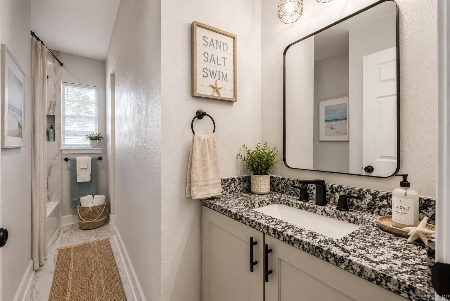 10017 Chicot Road Property Photo 10
