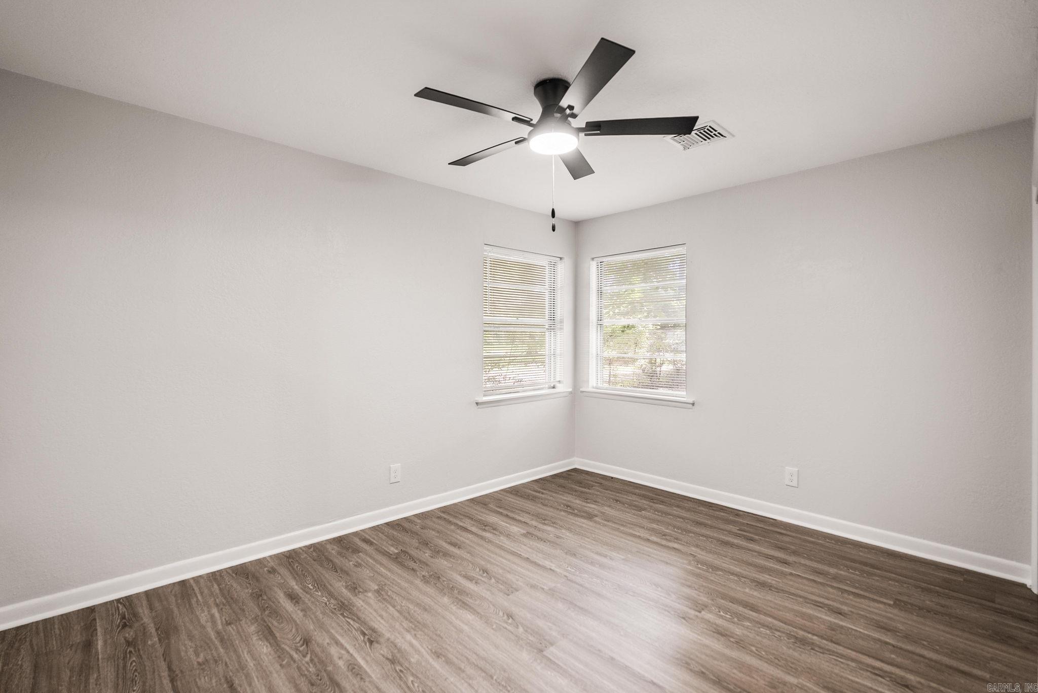 10017 Chicot Road Property Photo 37