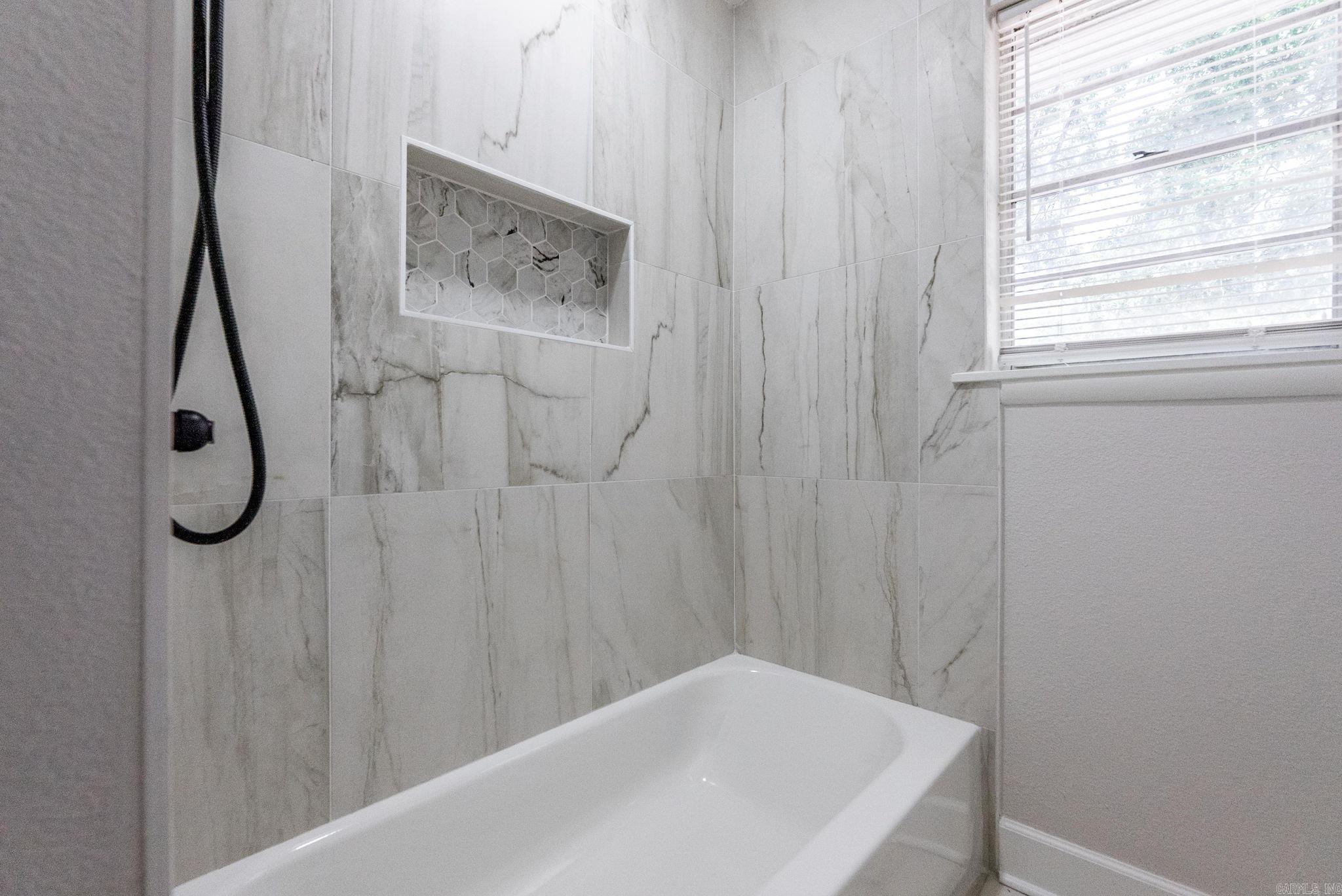 10017 Chicot Road Property Photo 42