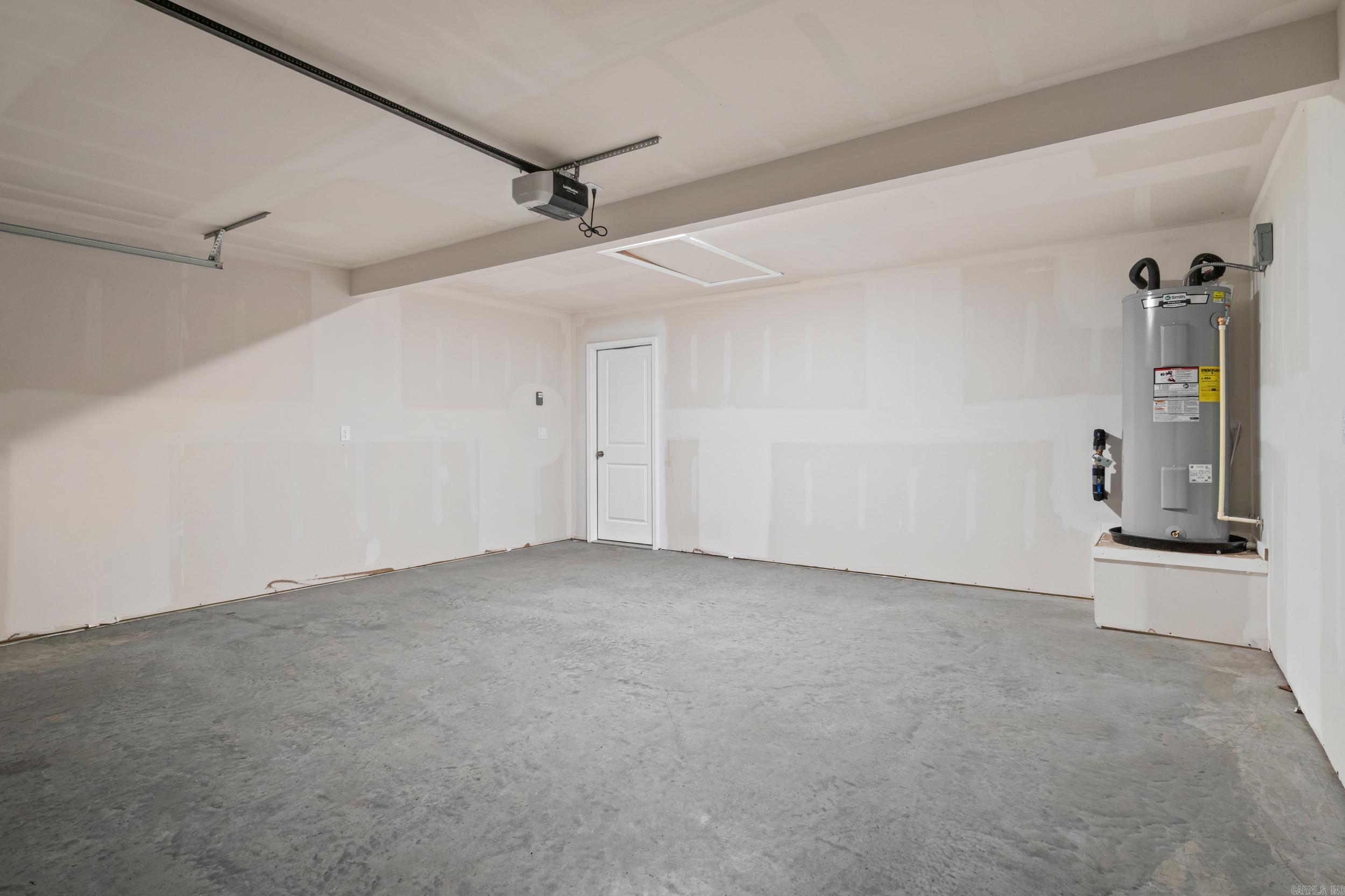 205 Flat Wood Avenue Property Photo 29