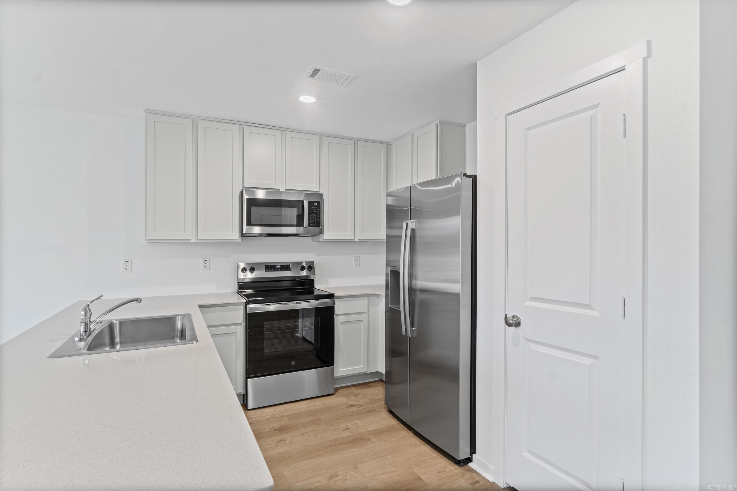 201 Flat Wood Avenue Property Photo 14