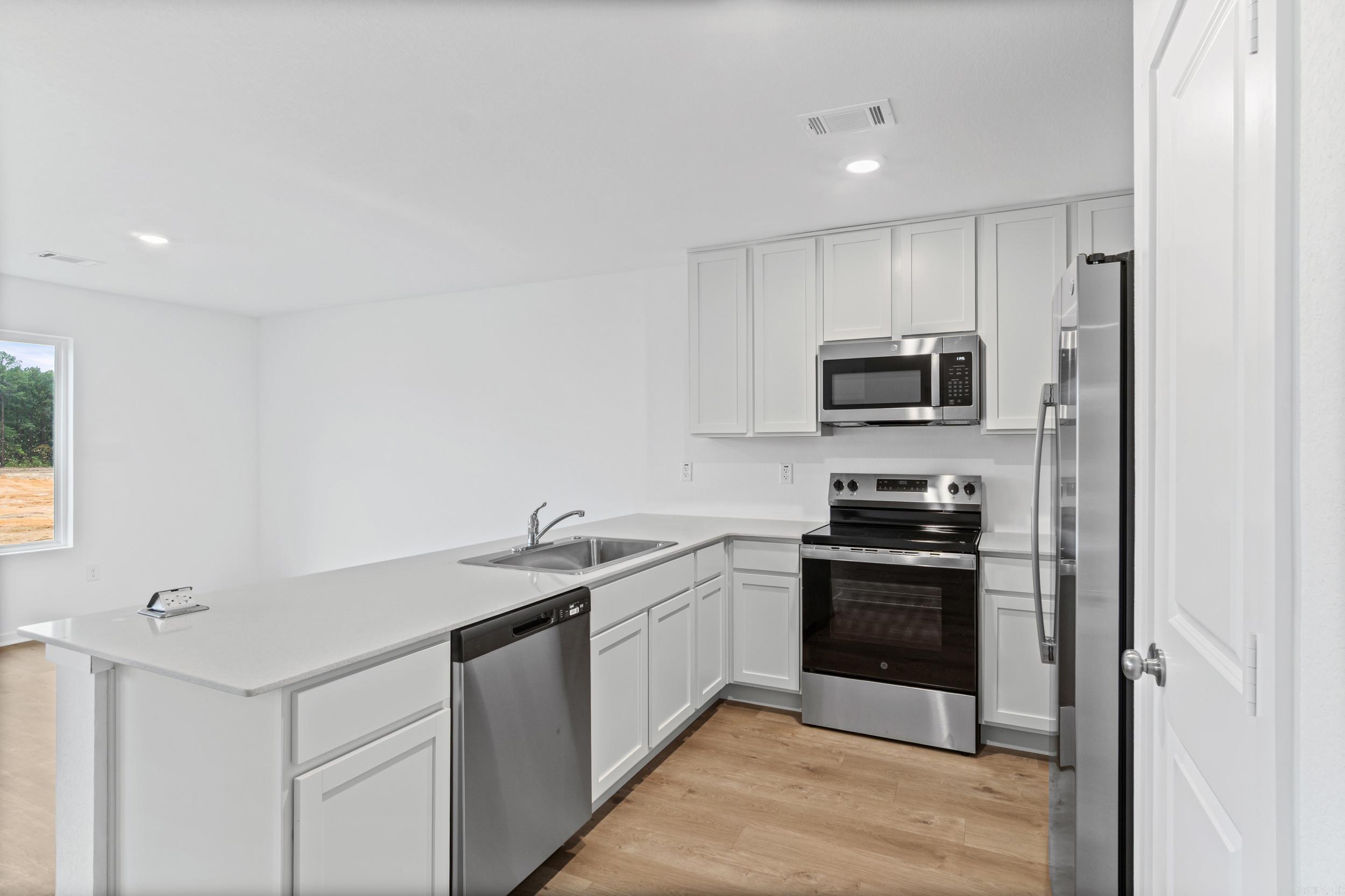 201 Flat Wood Avenue Property Photo 15