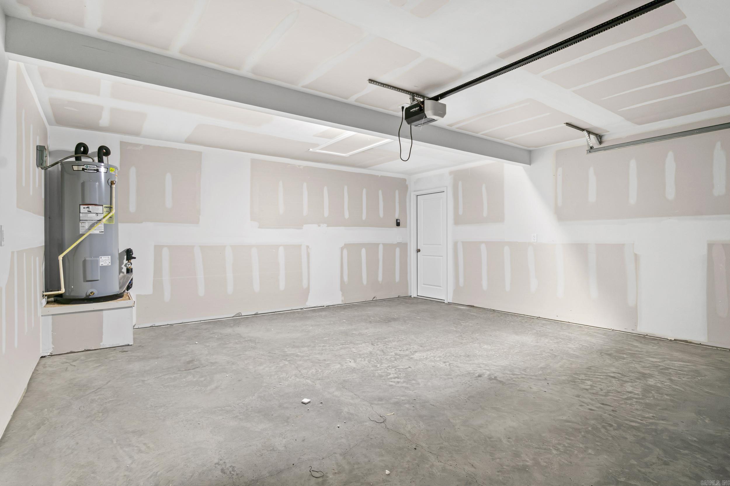 201 Flat Wood Avenue Property Photo 29