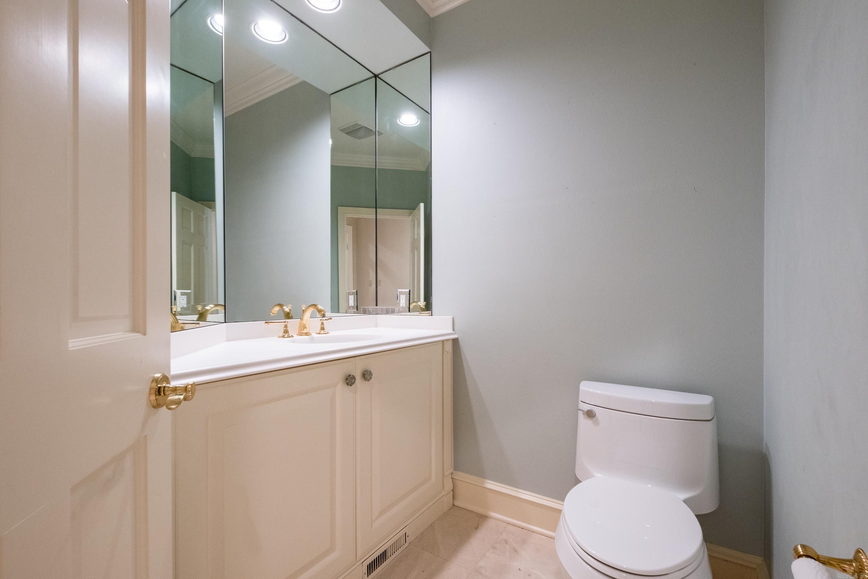 18 Hickory Creek Drive Property Photo 28