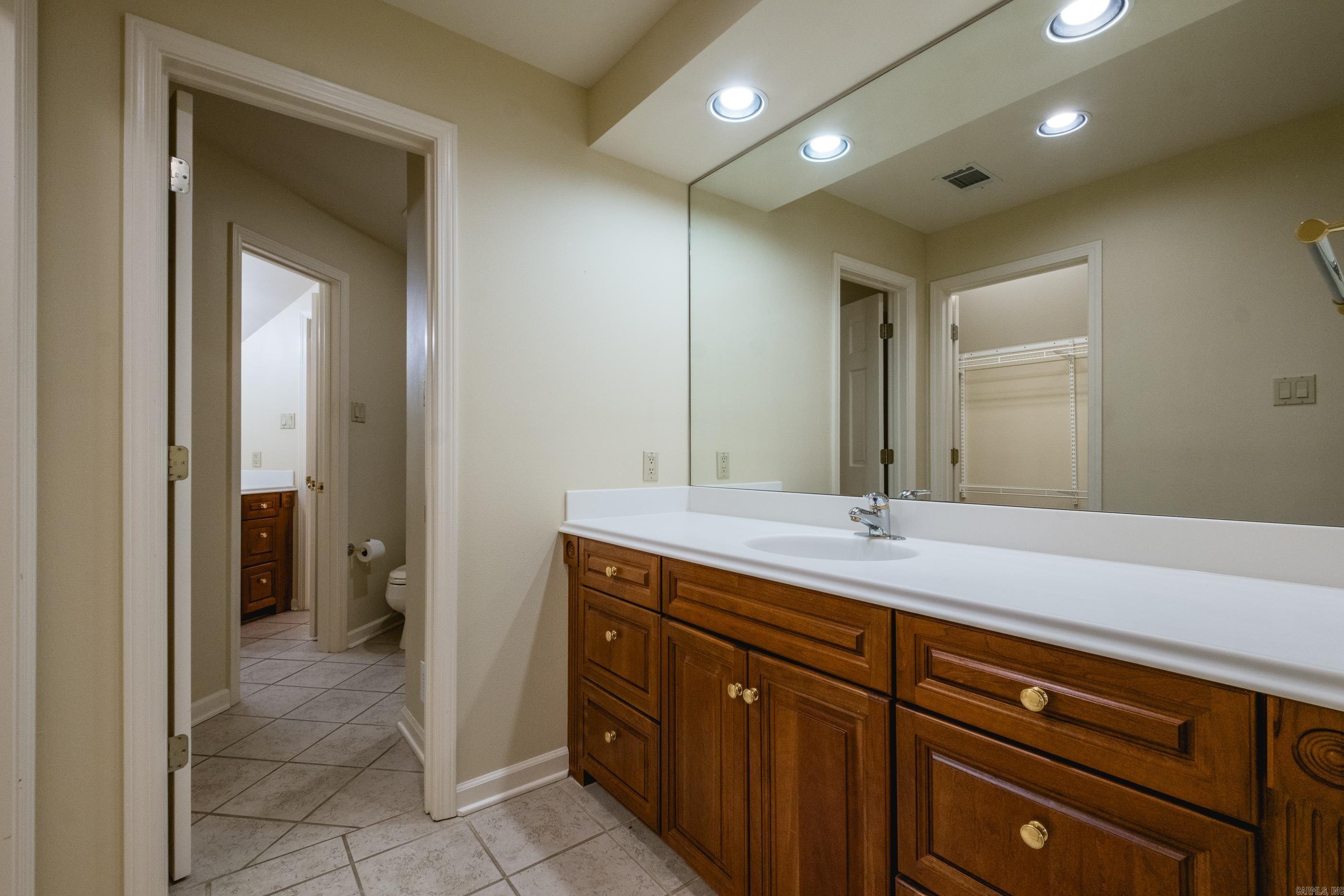 18 Hickory Creek Drive Property Photo 44