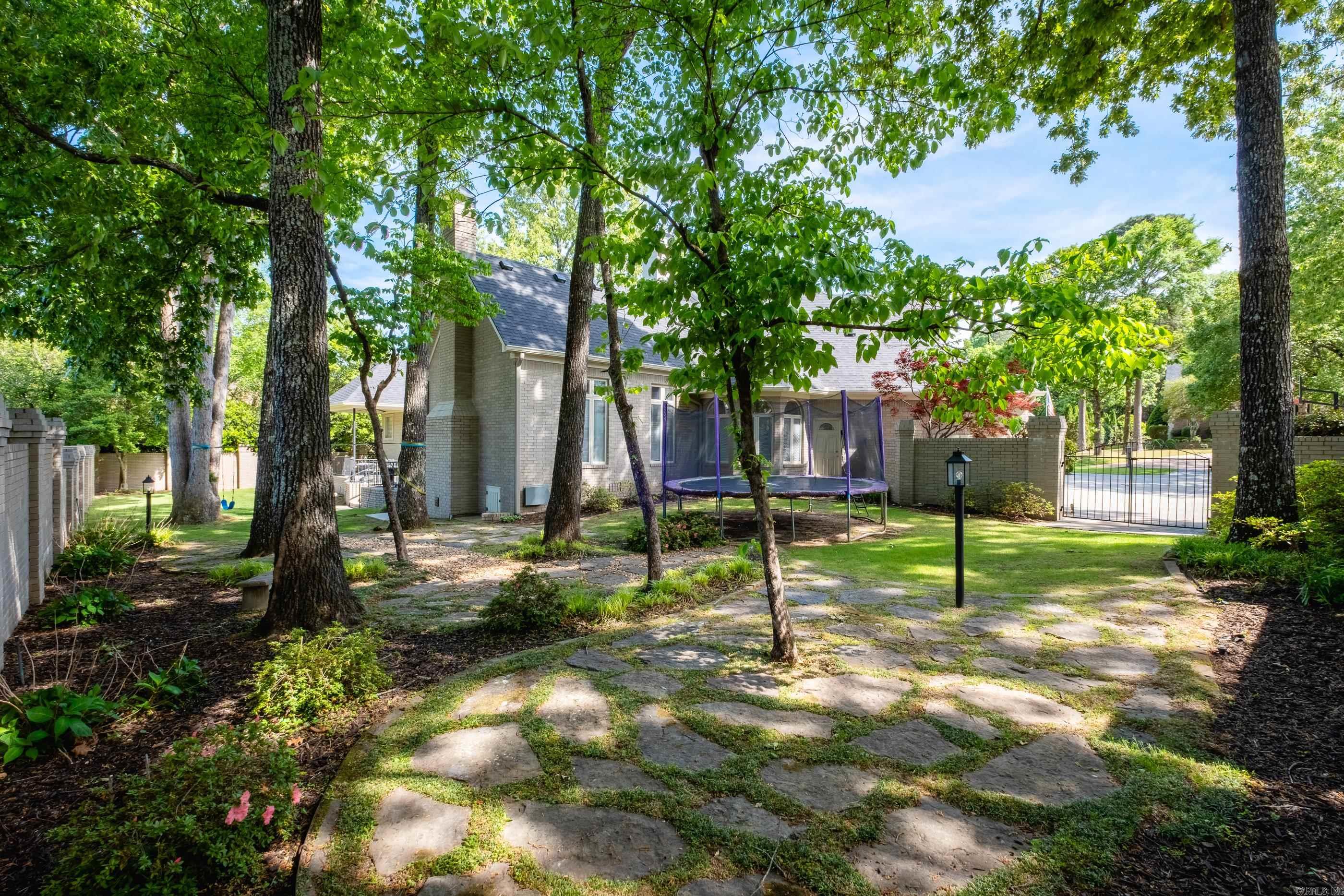 18 Hickory Creek Drive Property Photo 48
