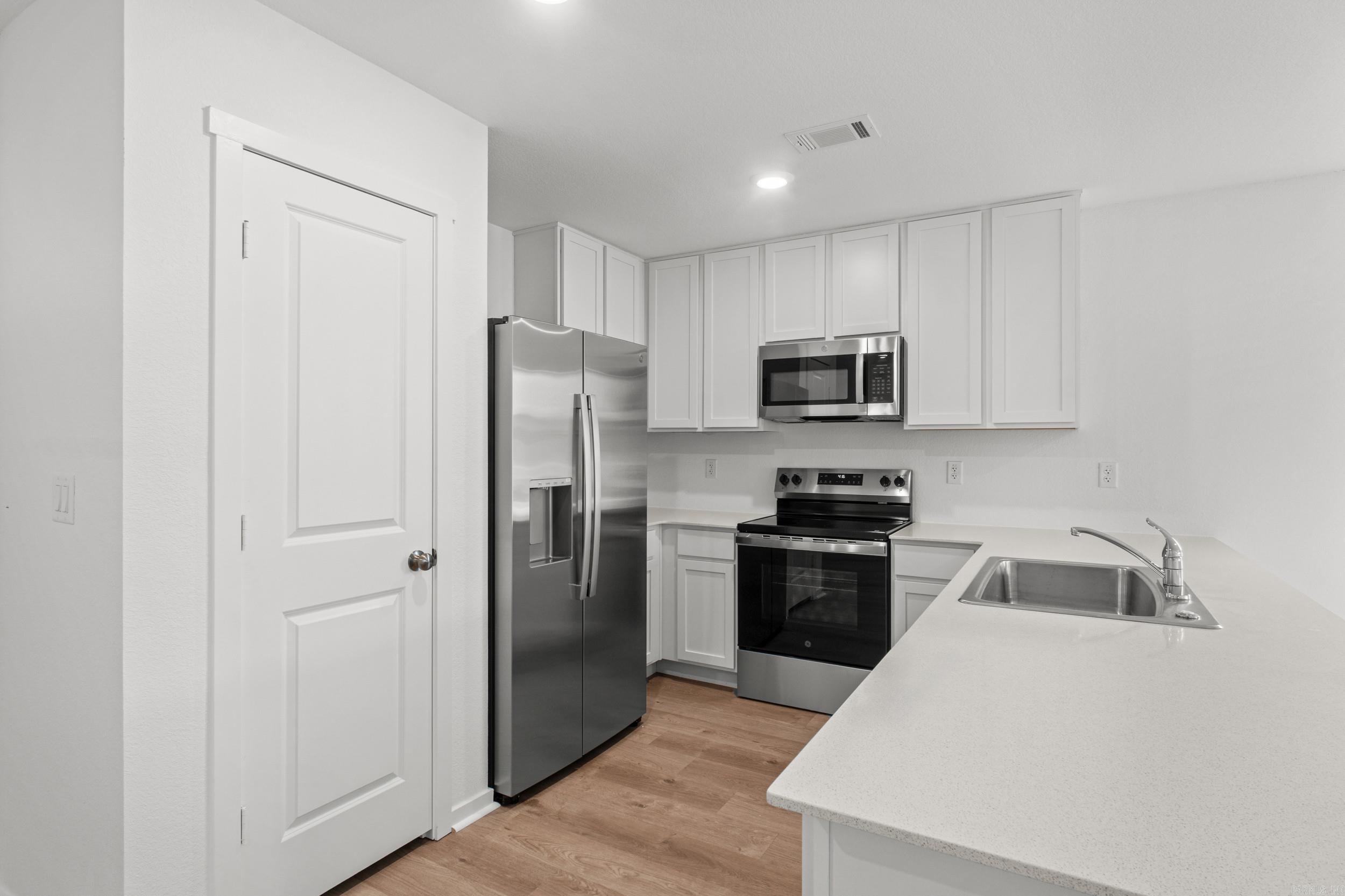 141 Flat Wood Avenue Property Photo 11