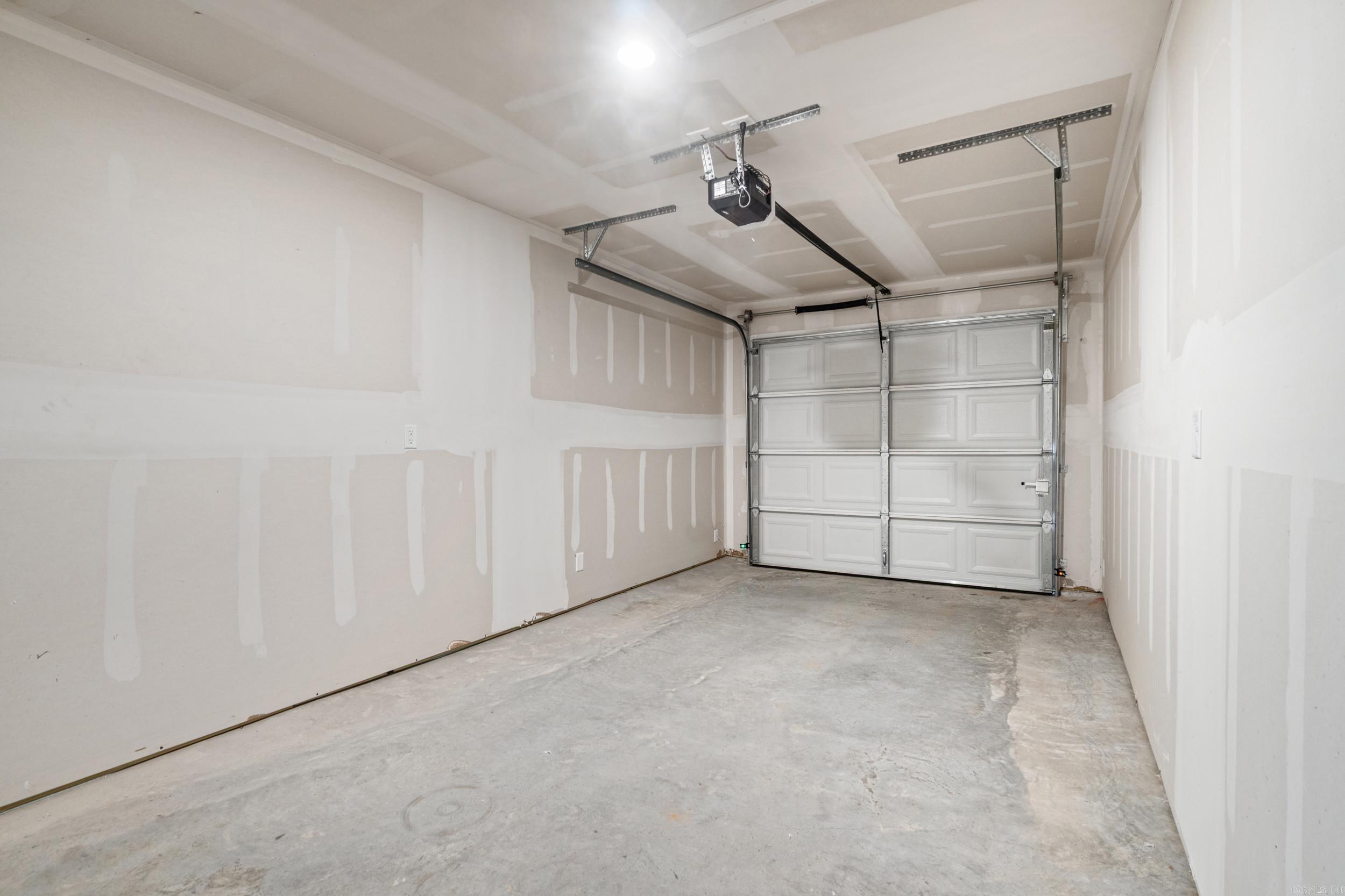 141 Flat Wood Avenue Property Photo 29