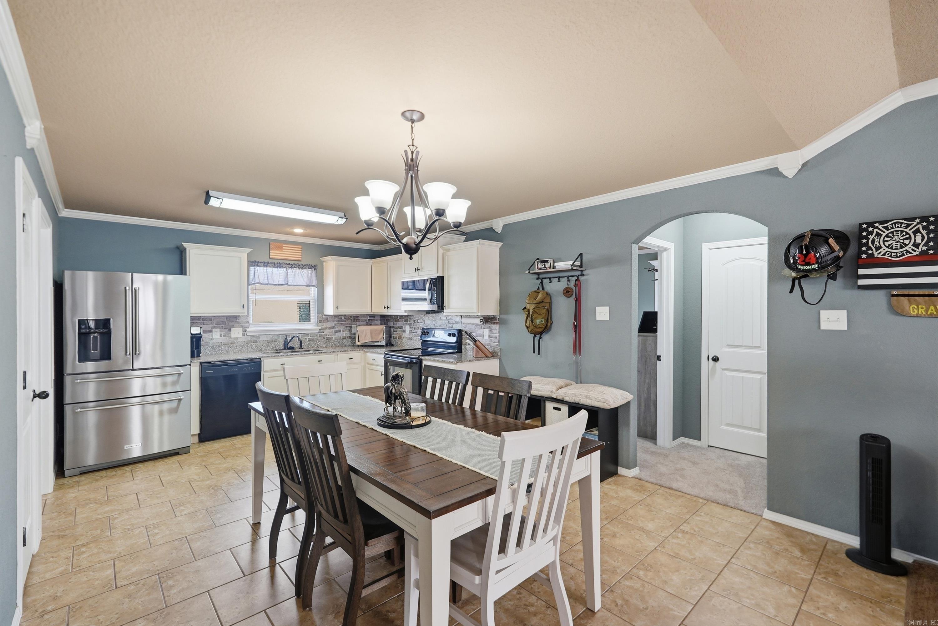 3221 Miracle Heights Cove Property Photo 11