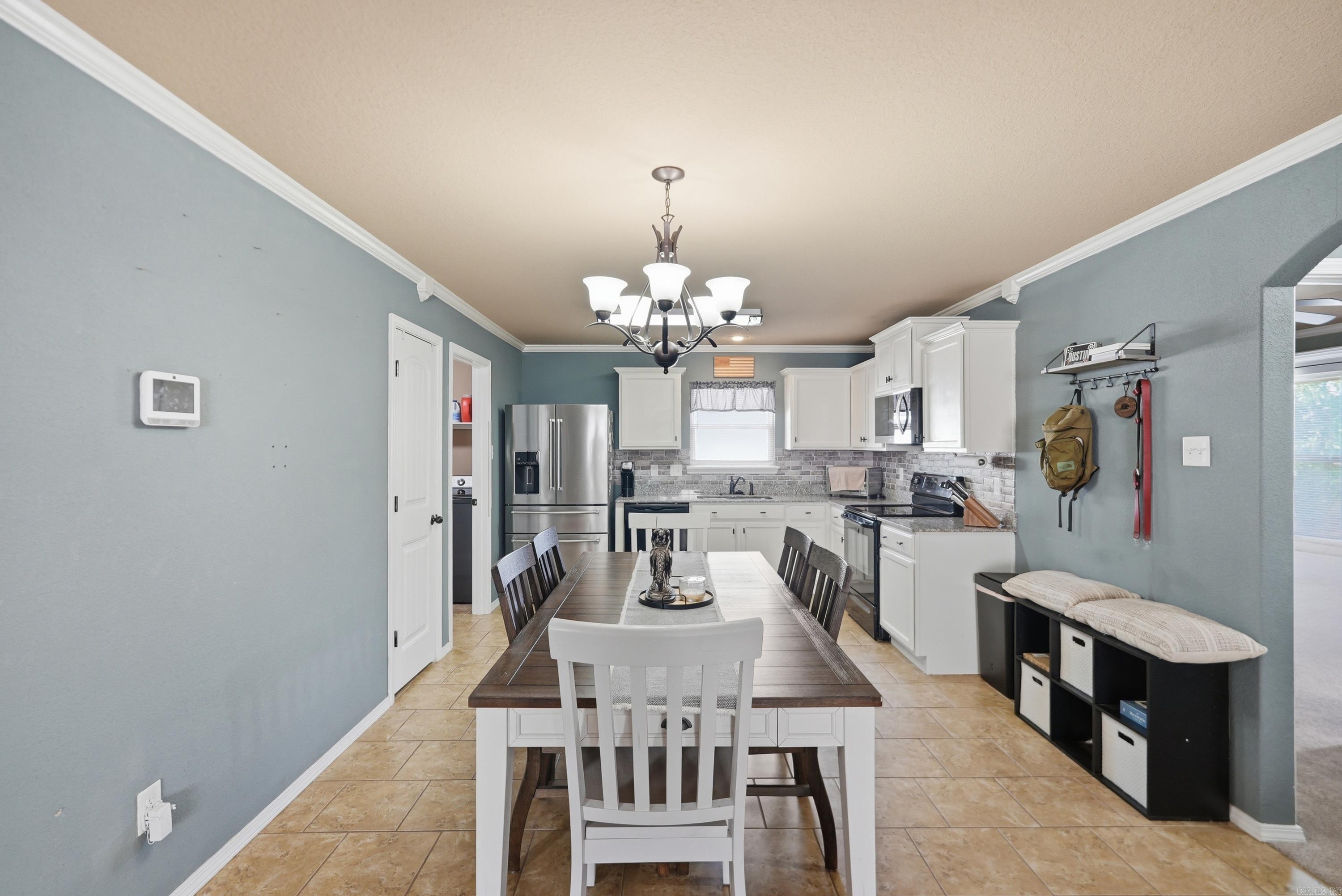 3221 Miracle Heights Cove Property Photo 12