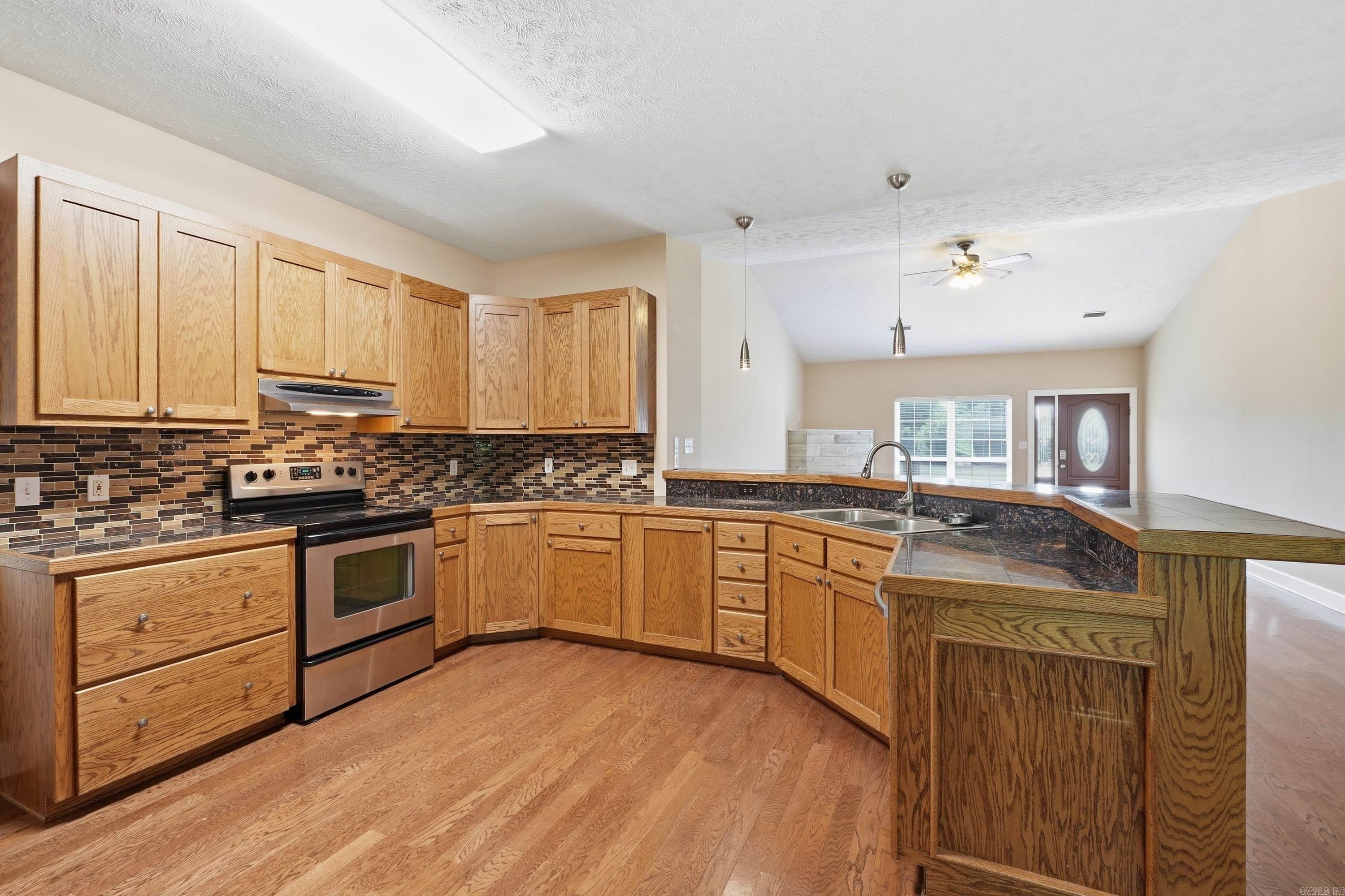 55 Waterloo Loop Property Photo 15