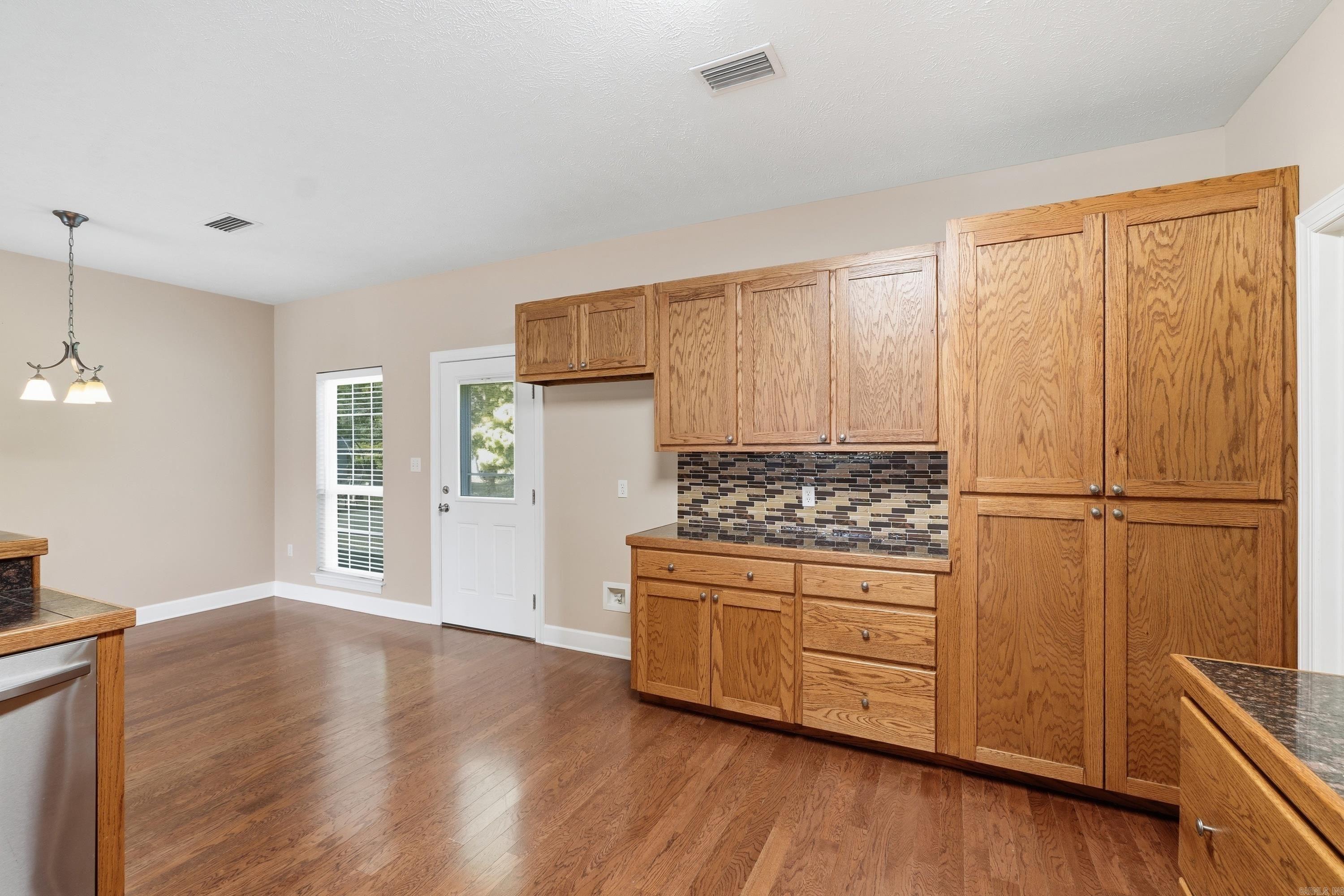 55 Waterloo Loop Property Photo 16