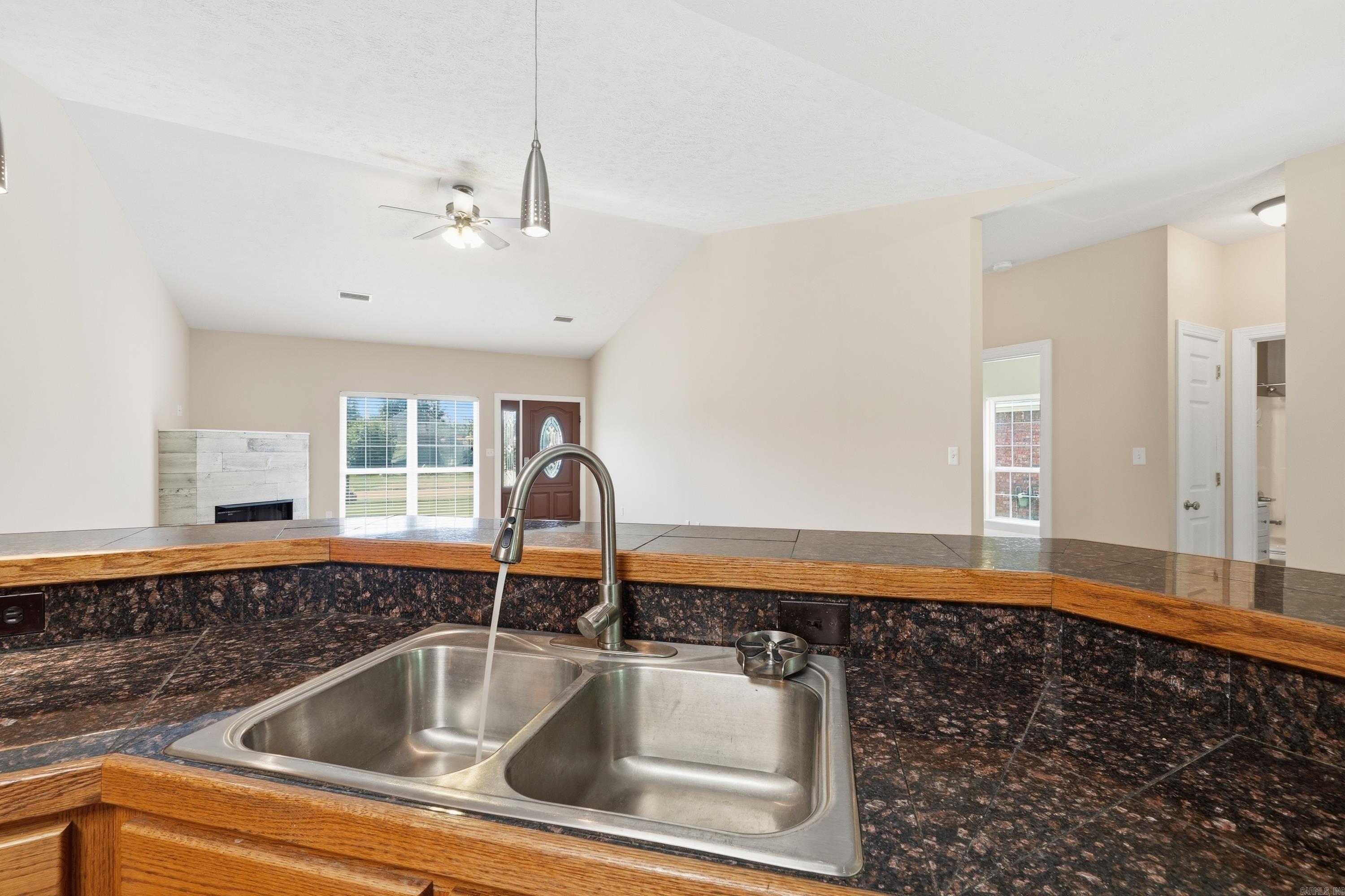 55 Waterloo Loop Property Photo 17