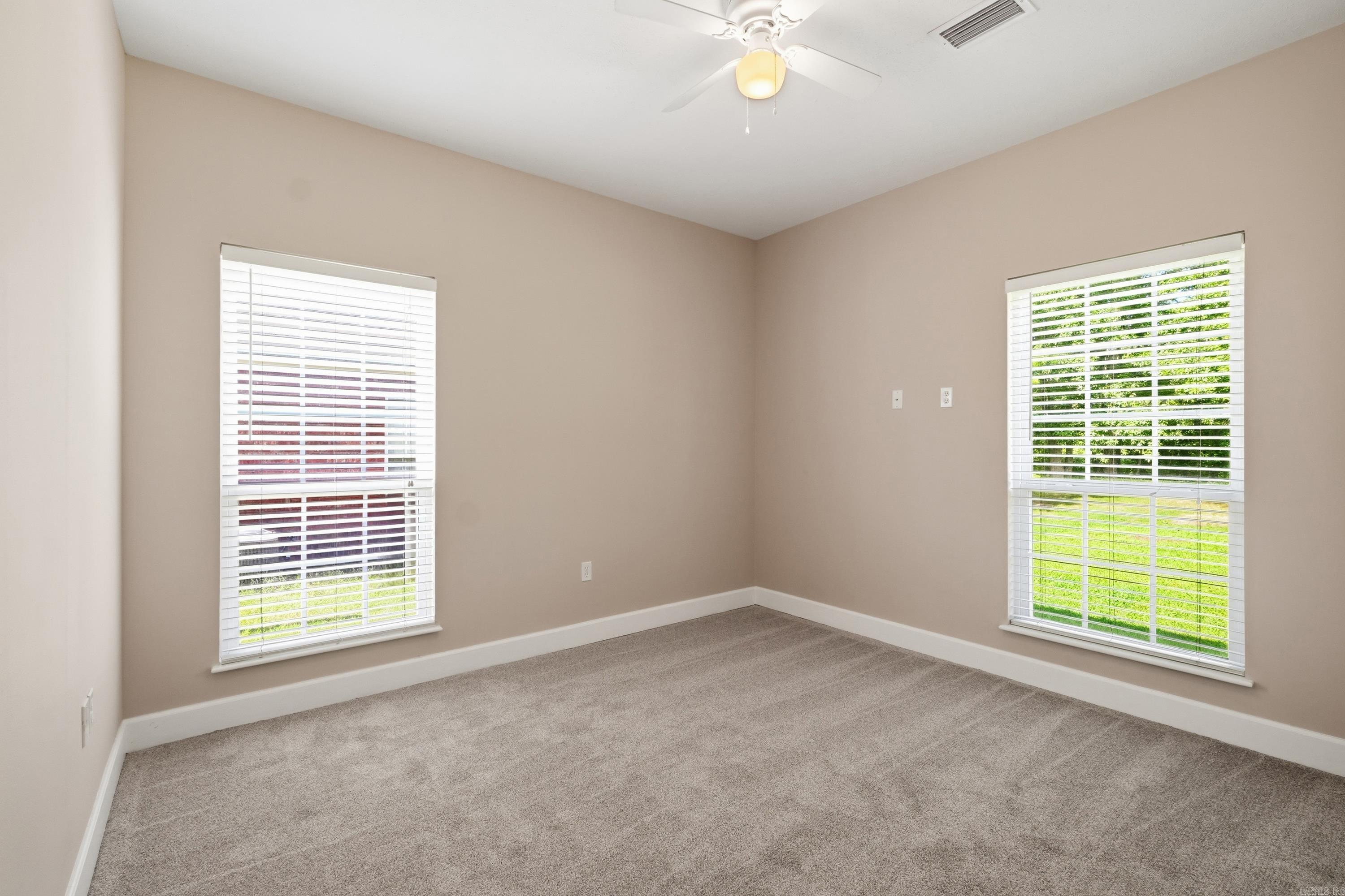55 Waterloo Loop Property Photo 22
