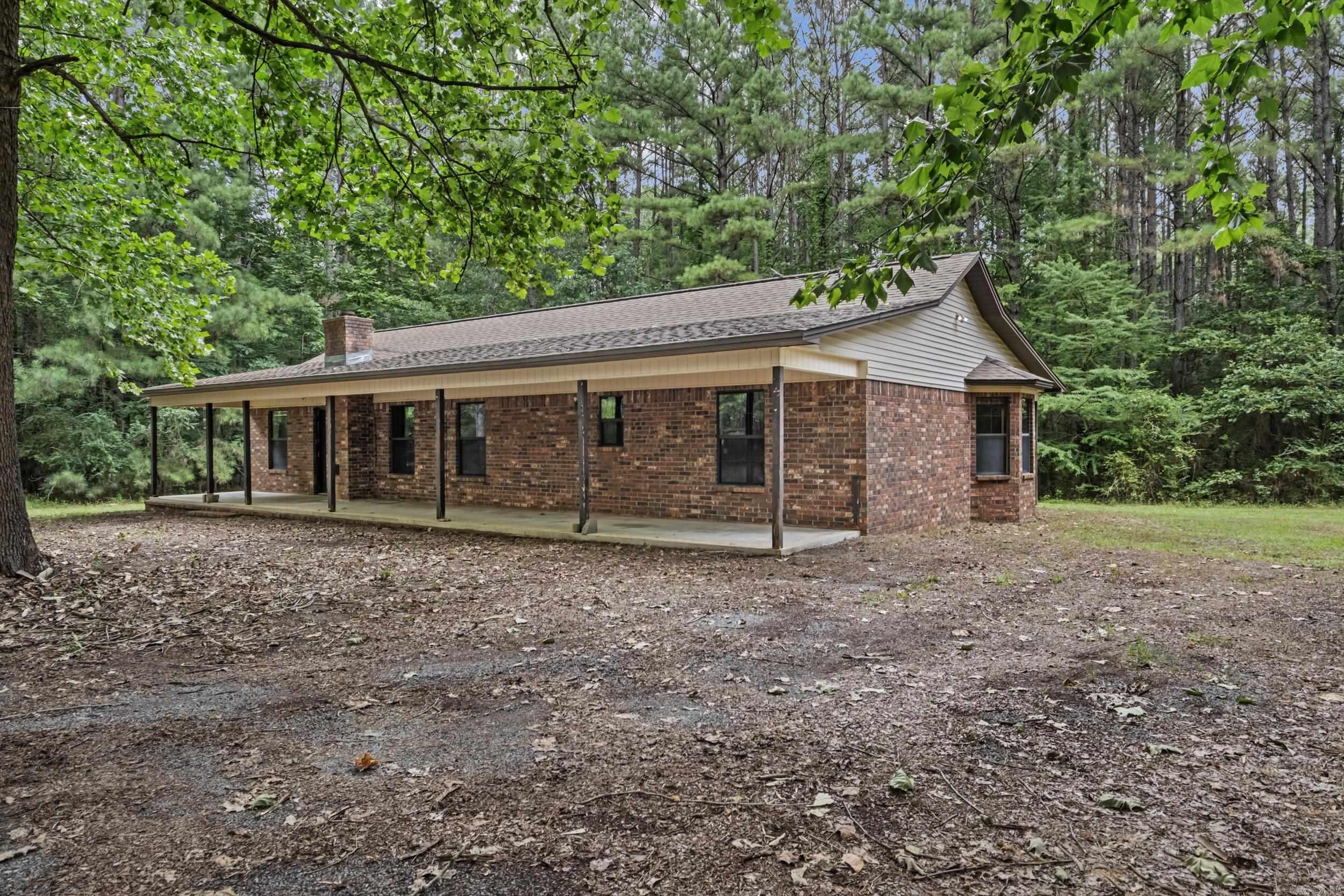 596 Highway 367 Property Photo 3