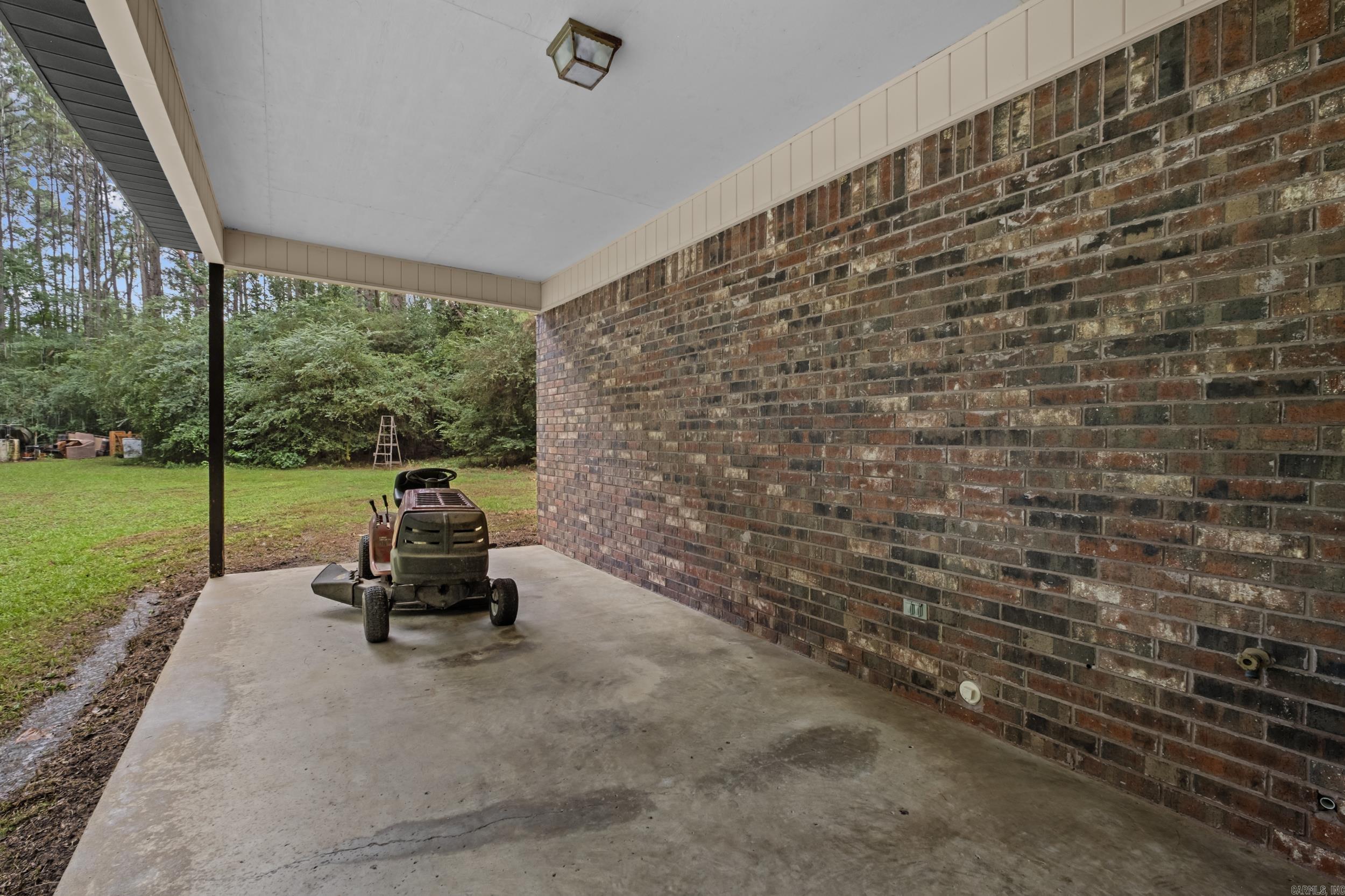 596 Highway 367 Property Photo 37