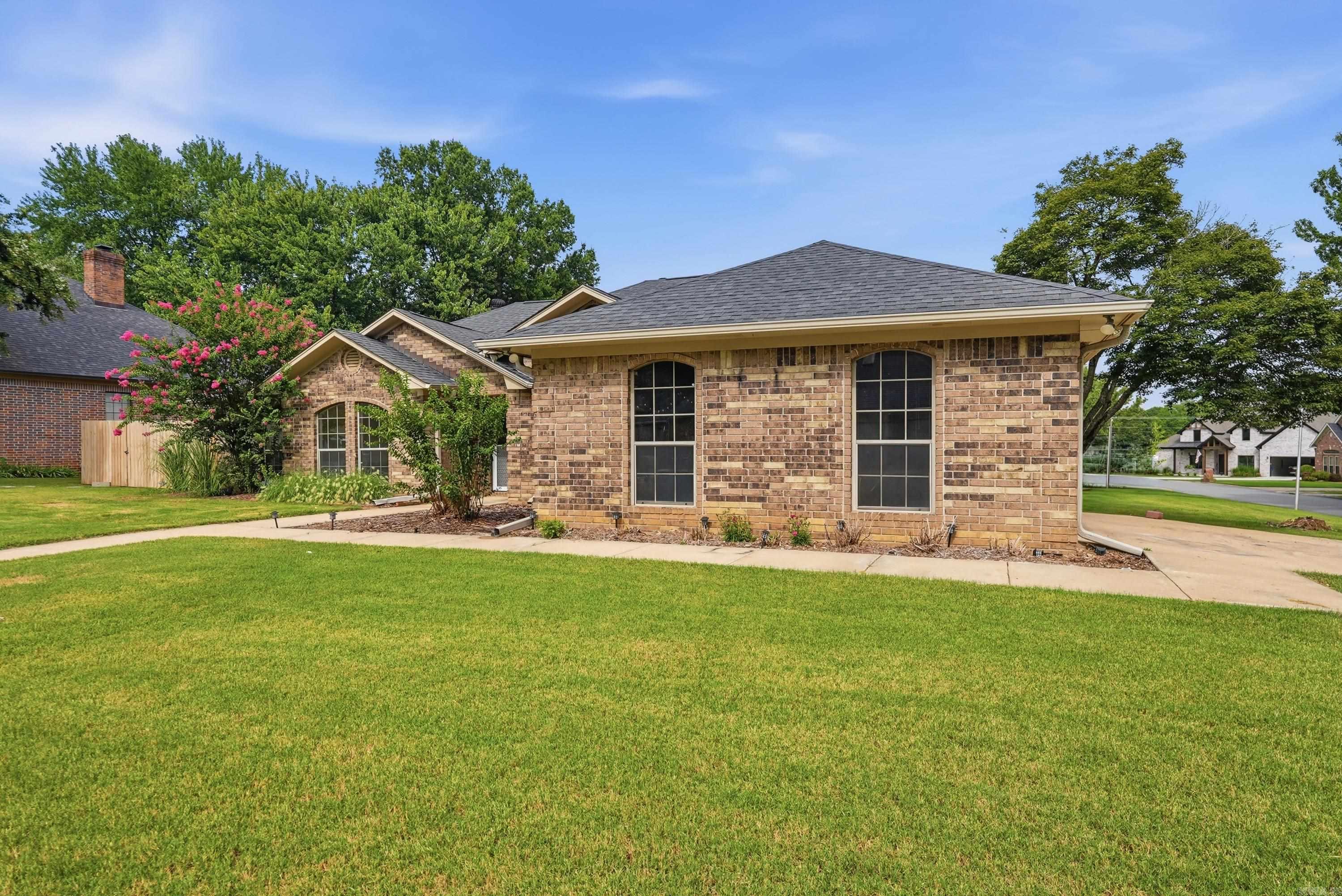 1500 John Ed Circle Property Photo 2