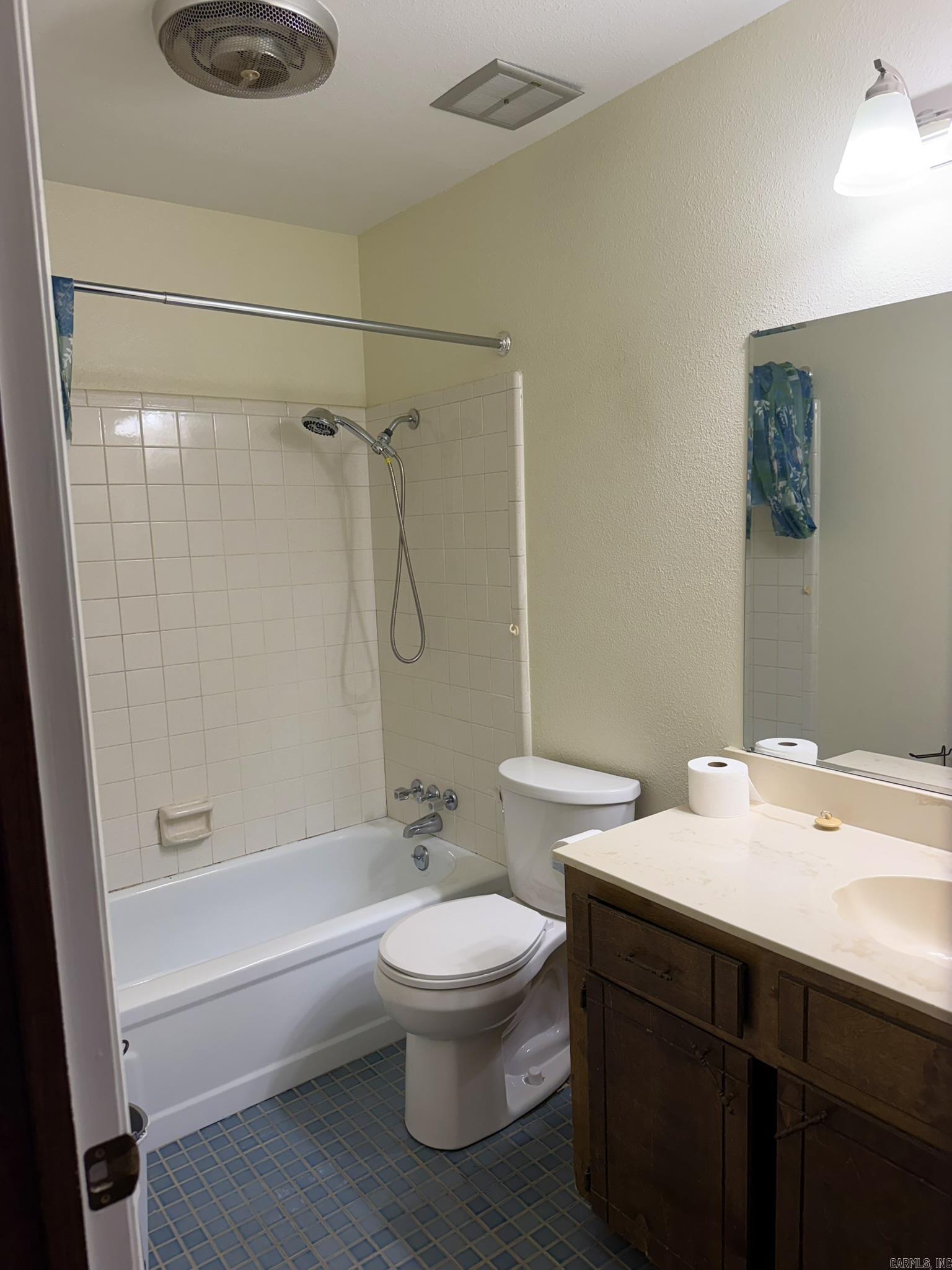 9802 Dobby Drive Property Photo 9