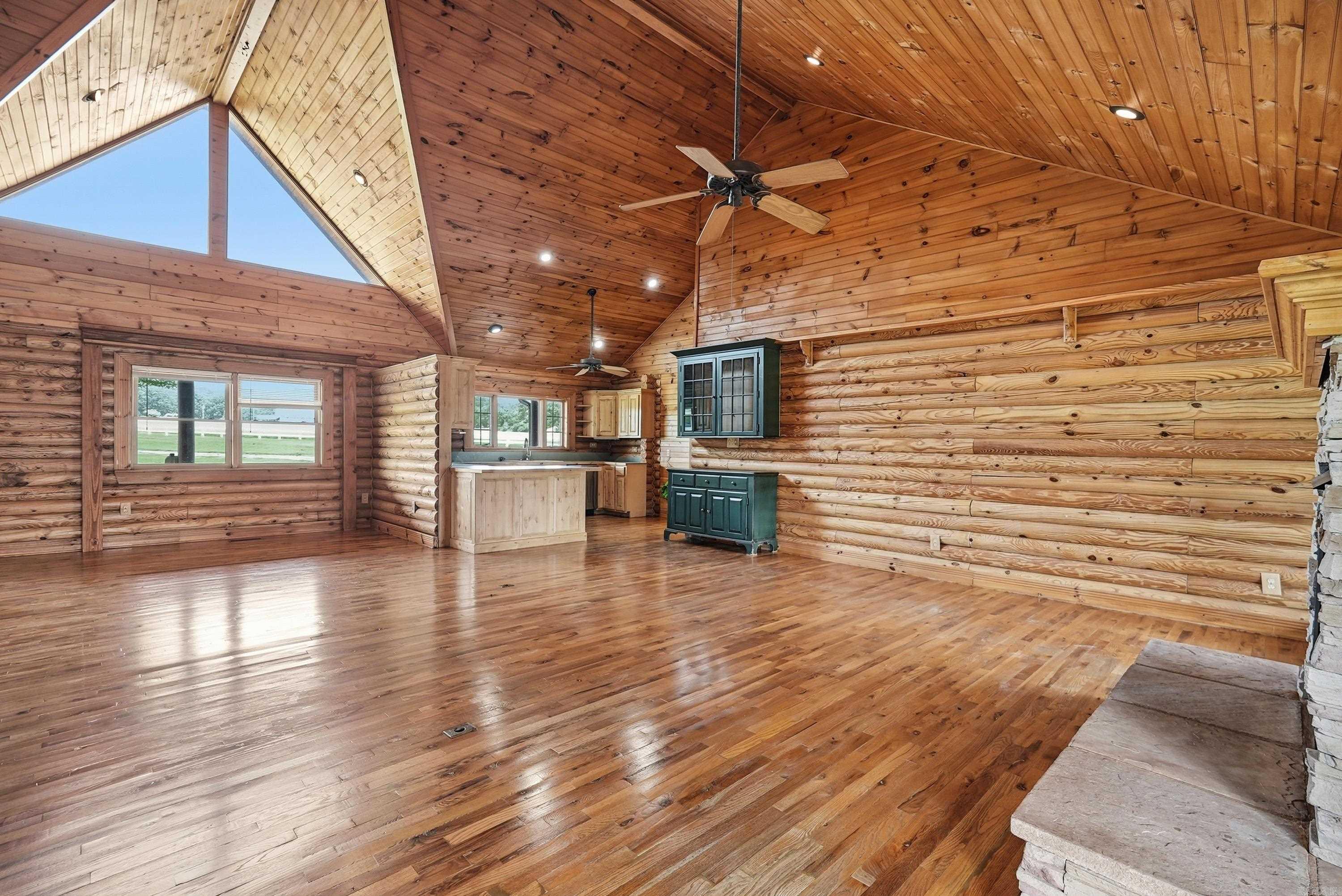 379 Cottage Creek Property Photo 8