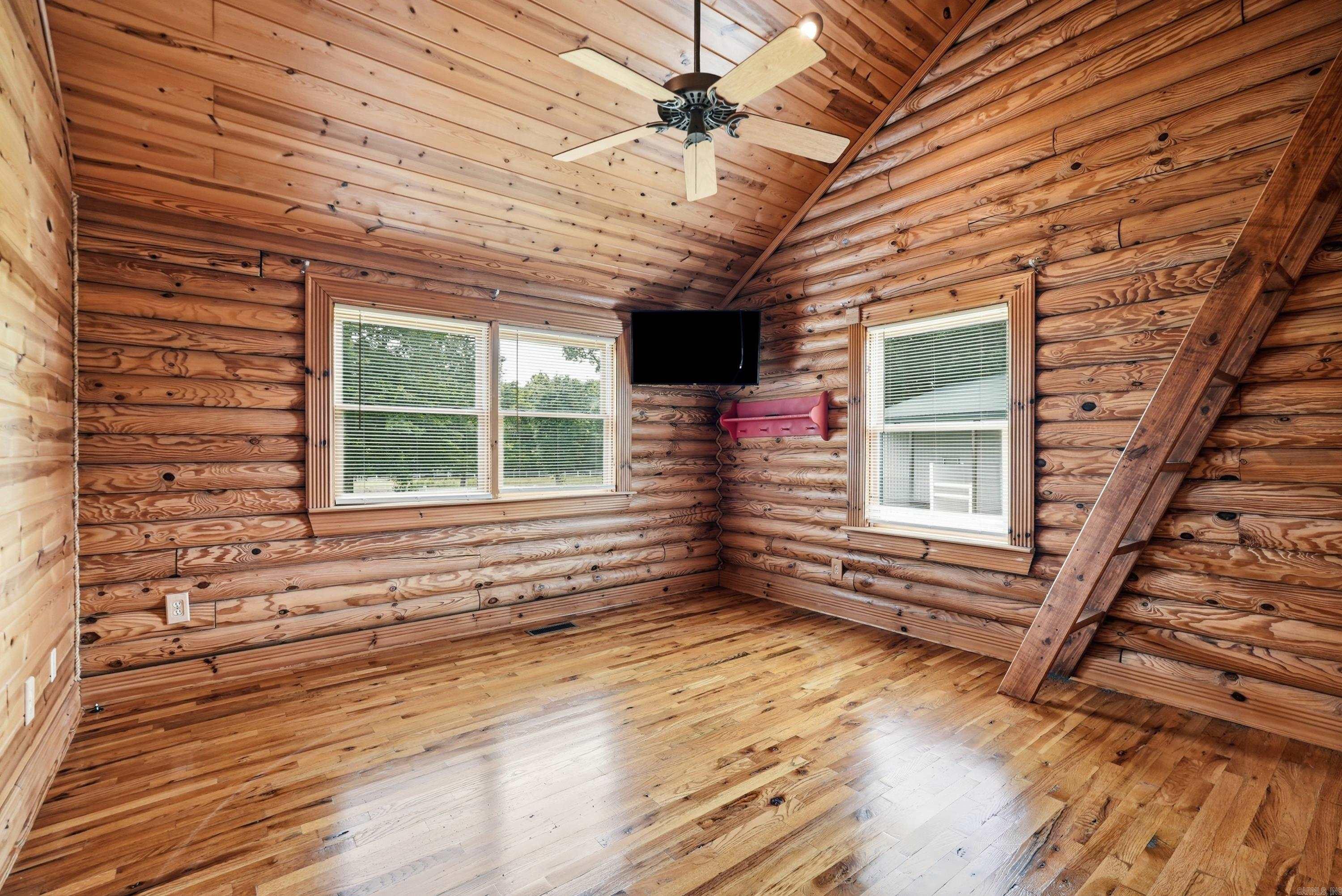 379 Cottage Creek Property Photo 17