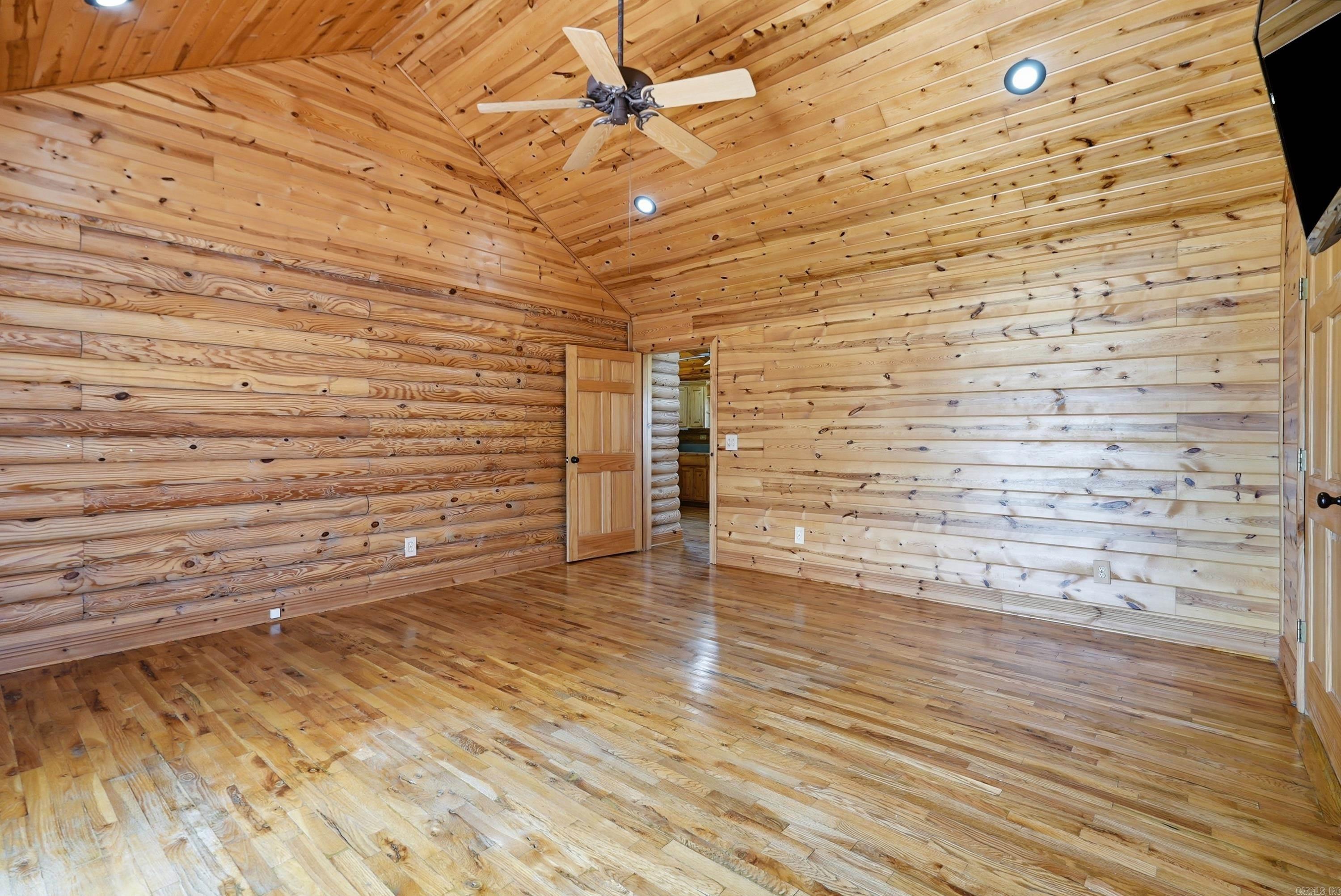 379 Cottage Creek Property Photo 21