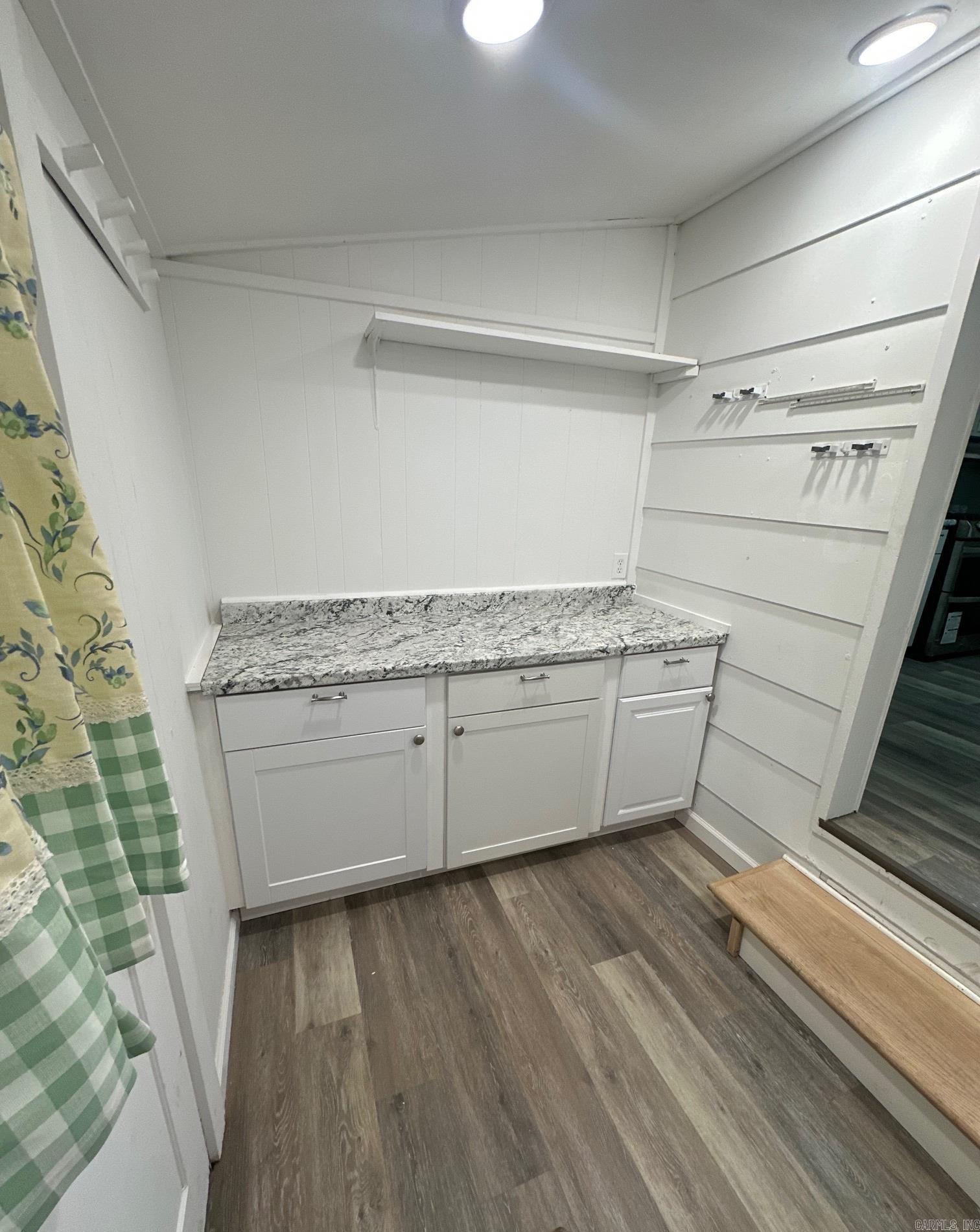 116 Newell Road Property Photo 20