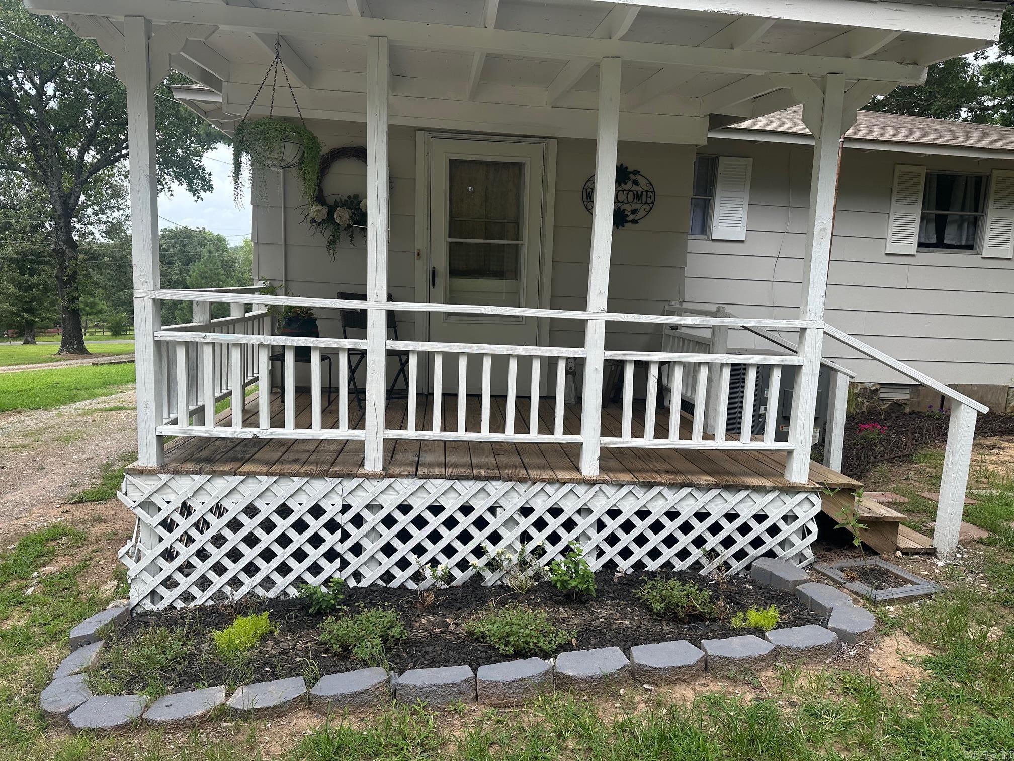 116 Newell Road Property Photo 32