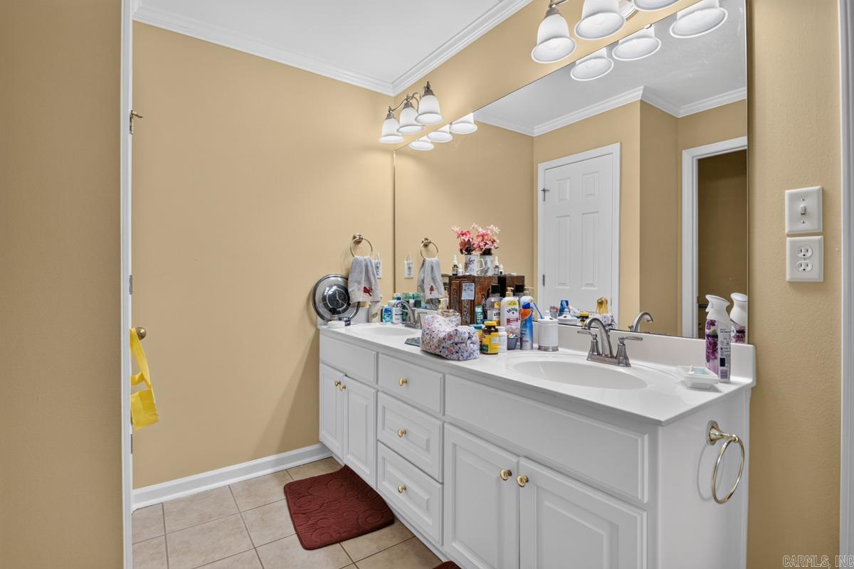 1207 Kynlee Cove Property Photo 16