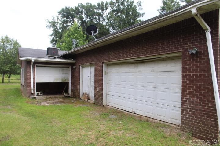 844 Sherman Hills Road Property Photo 6