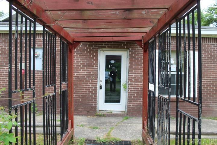 844 Sherman Hills Road Property Photo 14