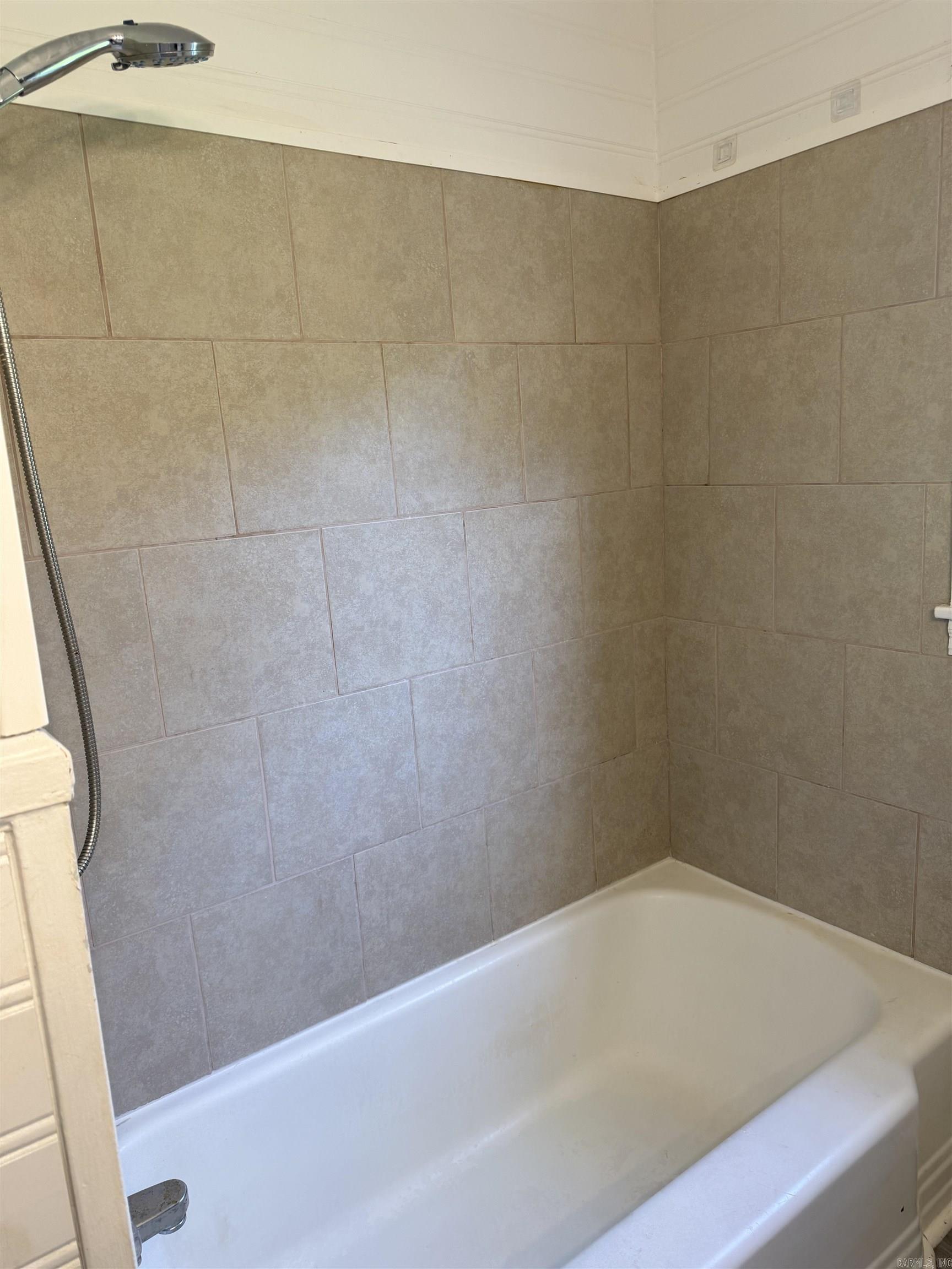 1915 W 18th Street Property Photo 9