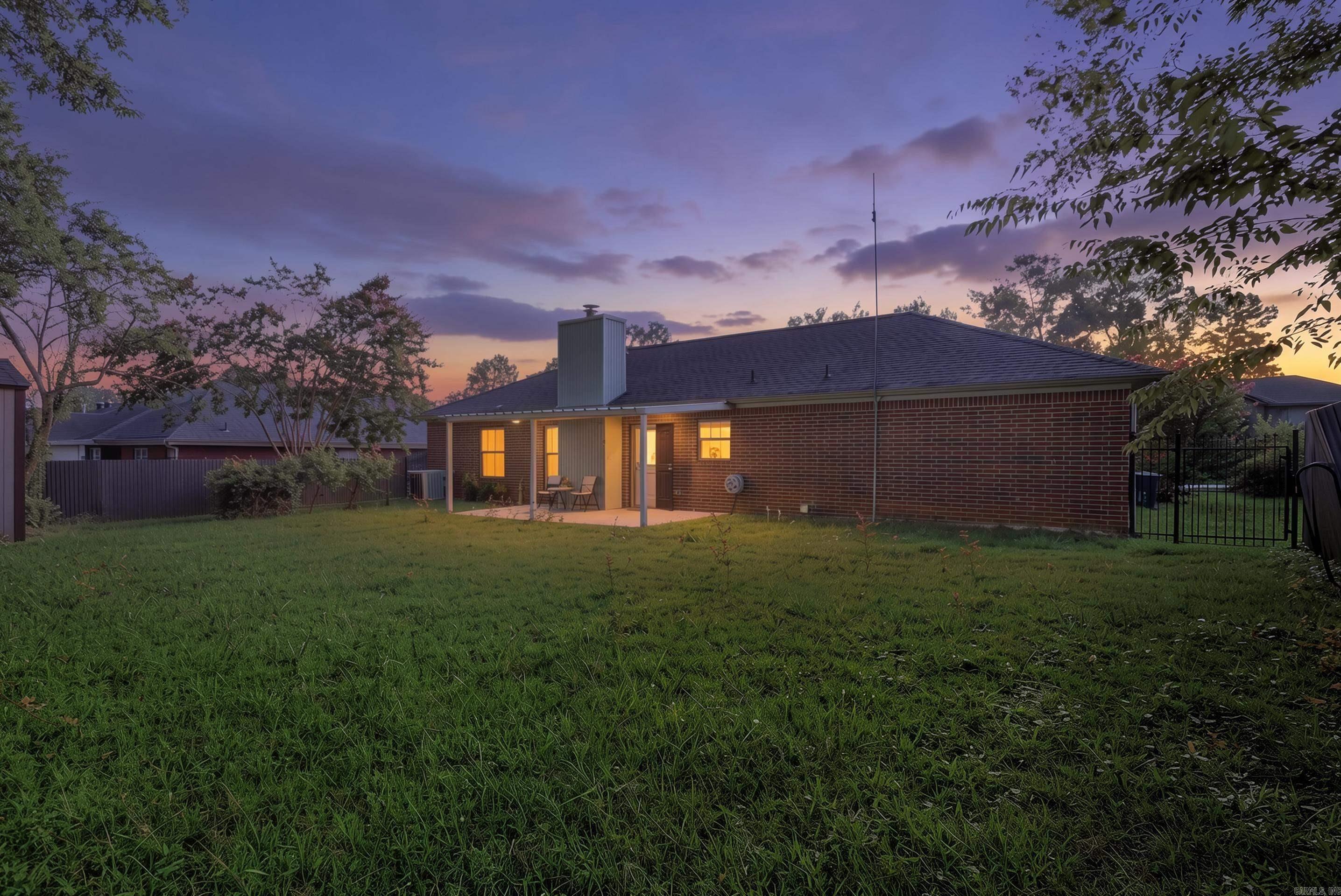 2611 Henson Pl Property Photo 4