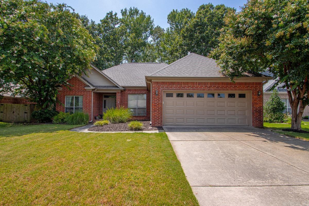 1135 MONTANA Property Photo 1