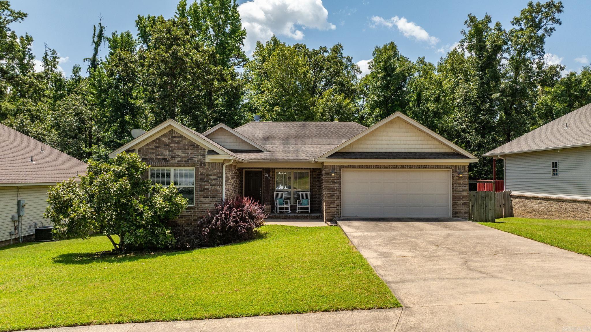 2519 Springhill Village Dr Property Photo 1