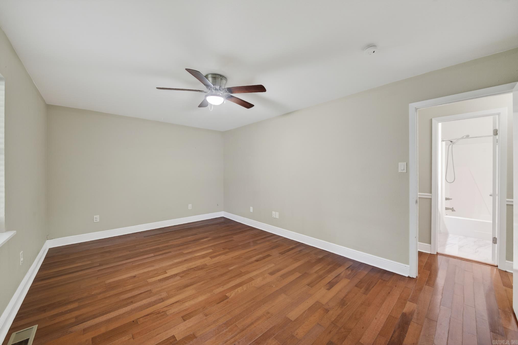 214 Pin Oak Drive Property Photo 23