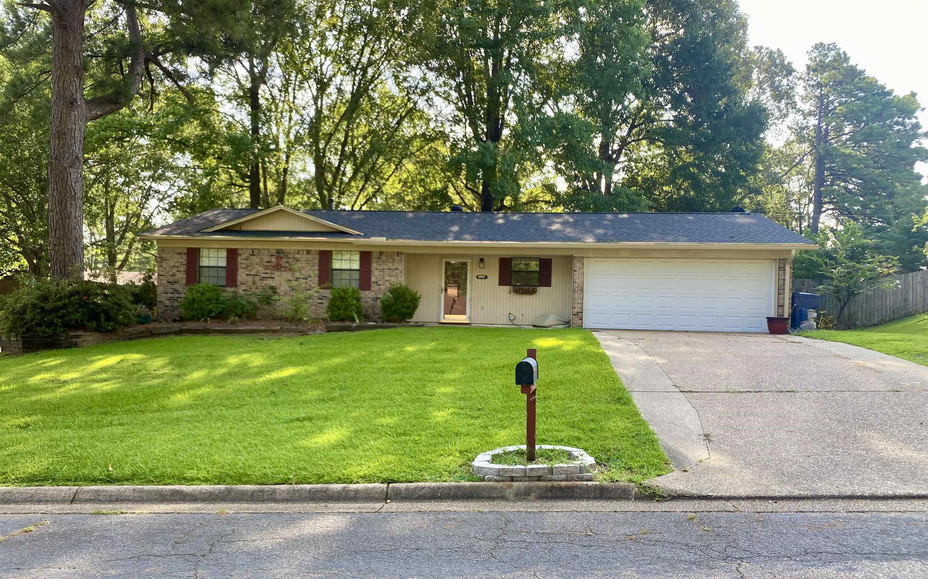 2947 Huron Property Photo 1