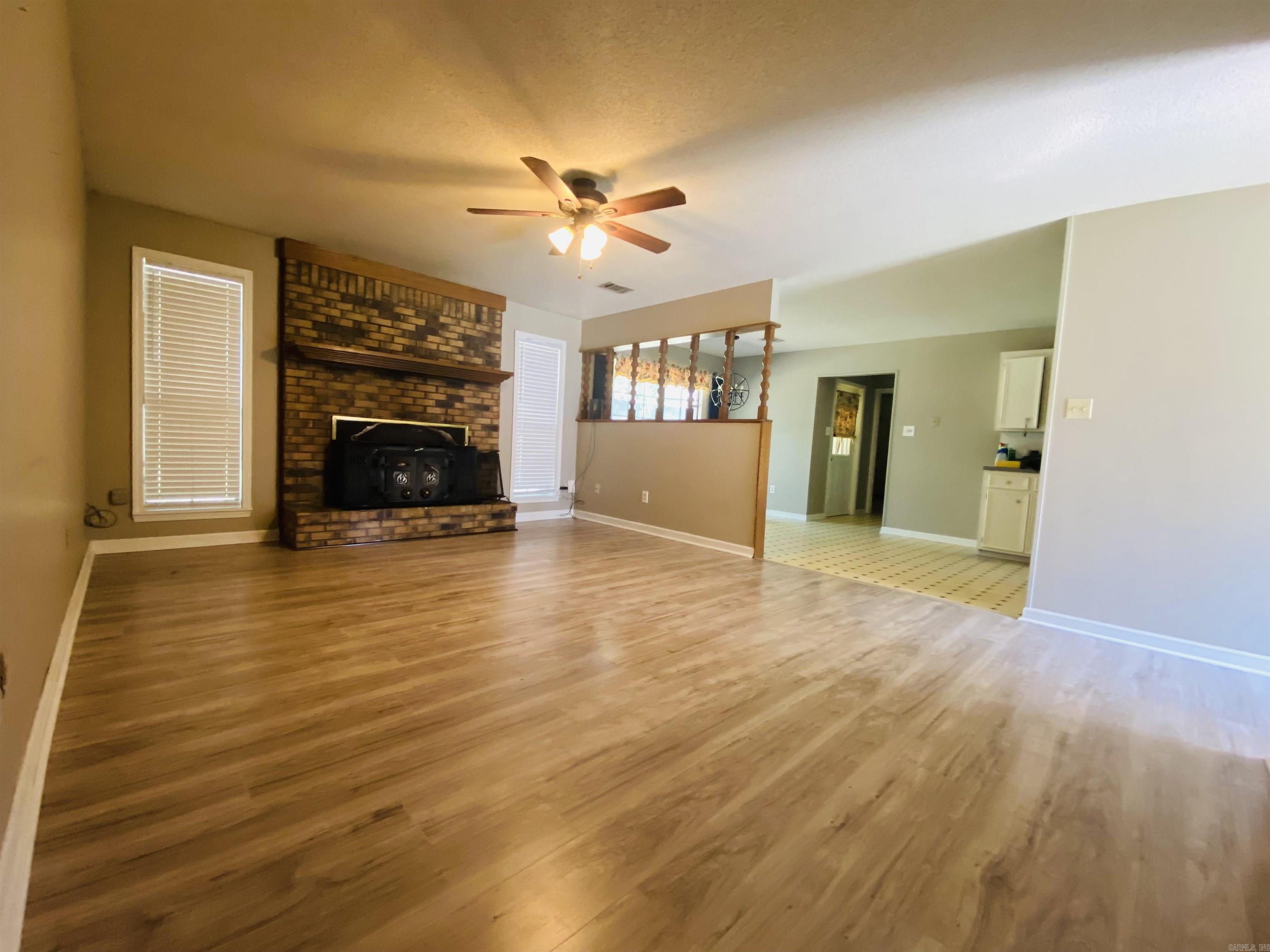 2947 Huron Property Photo 4