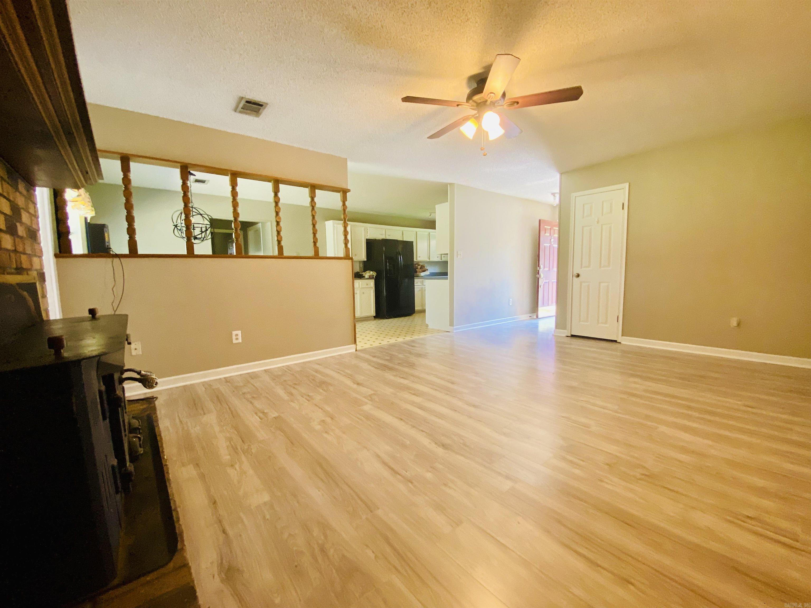 2947 Huron Property Photo 5