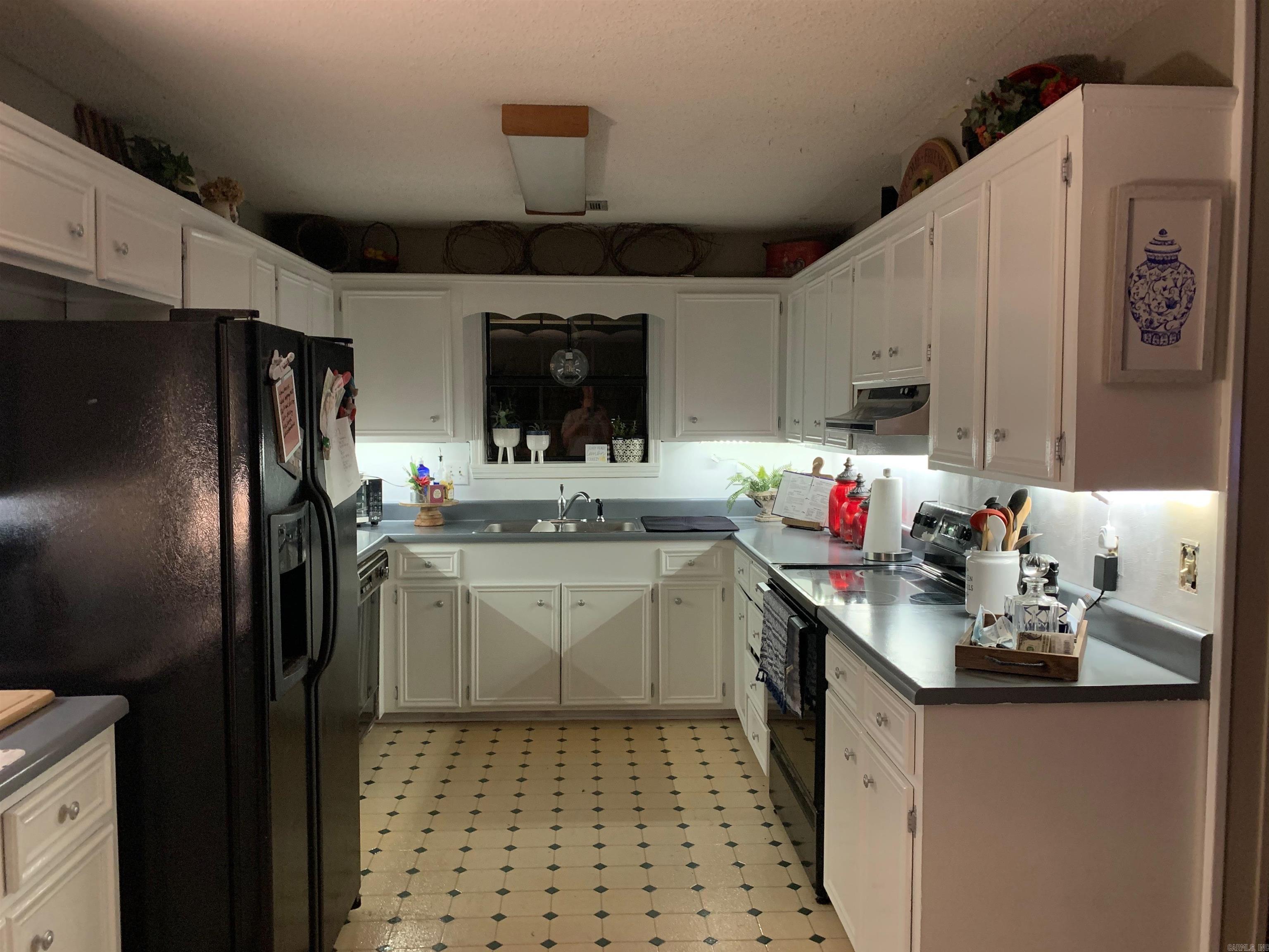 2947 Huron Property Photo 10