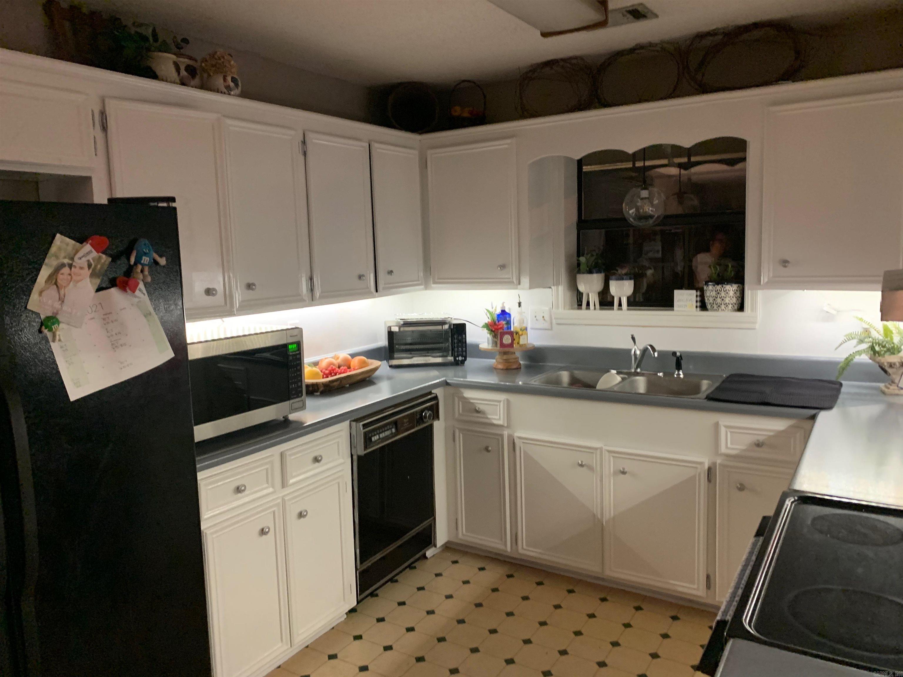 2947 Huron Property Photo 12