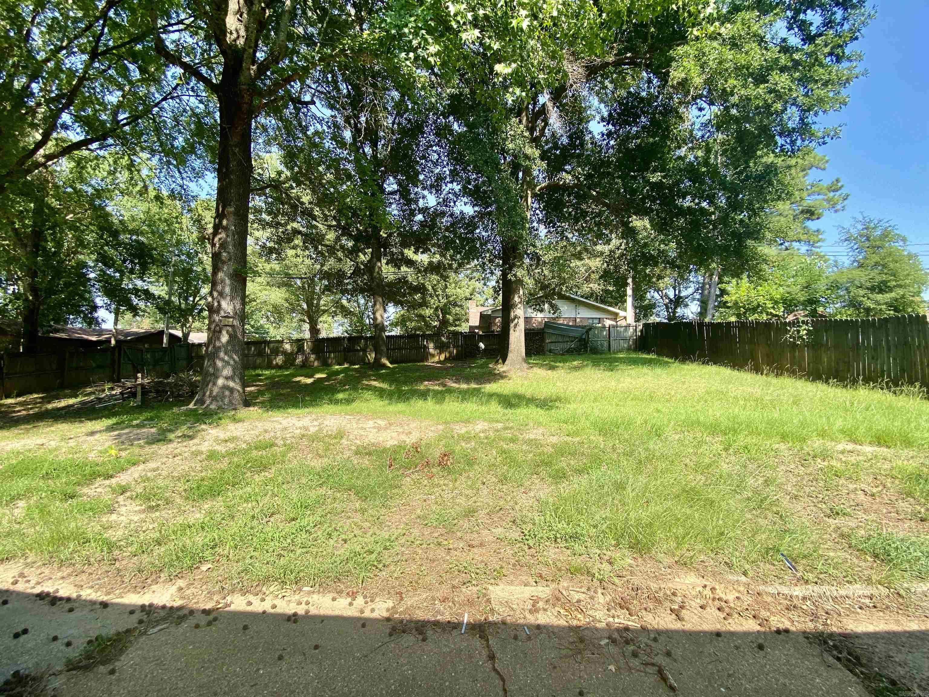 2947 Huron Property Photo 13