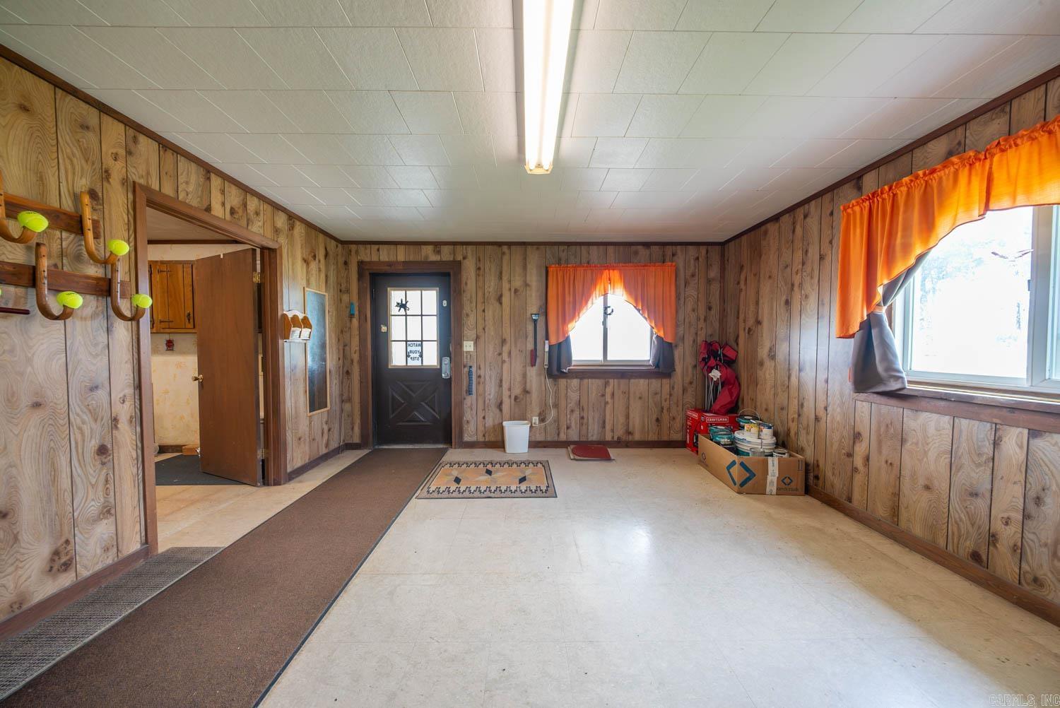 189 E Wirth Road Property Photo 21