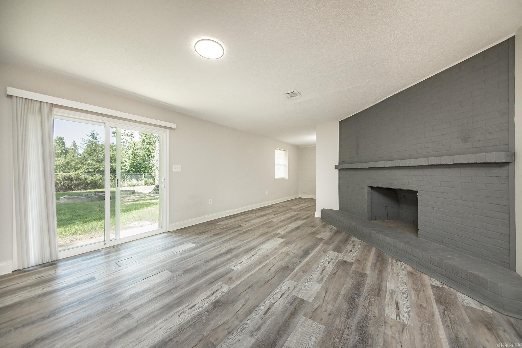 2112 Lancelot Lane Property Photo 7